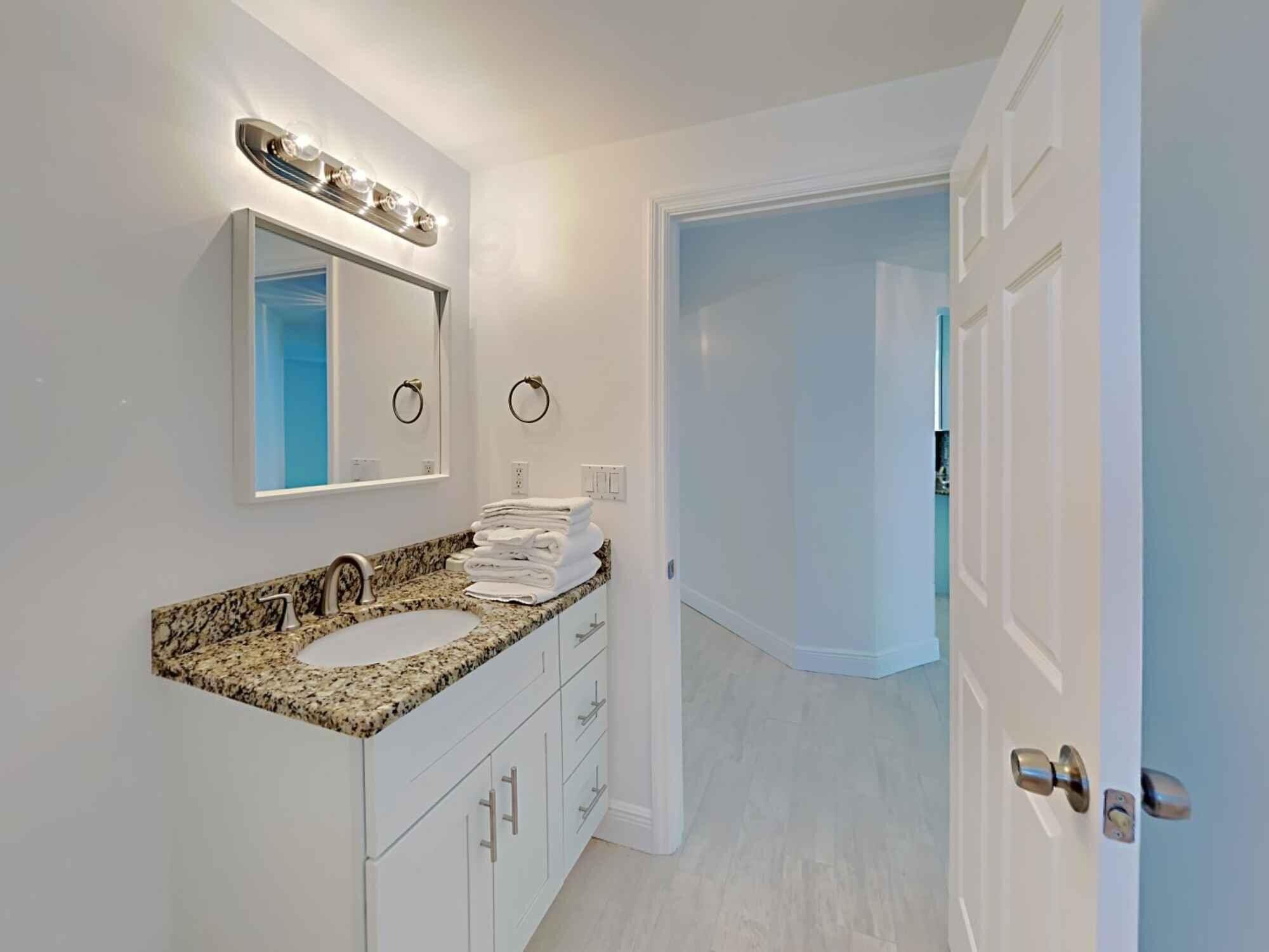 SILVER BEACH TOWERS WEST - Residential