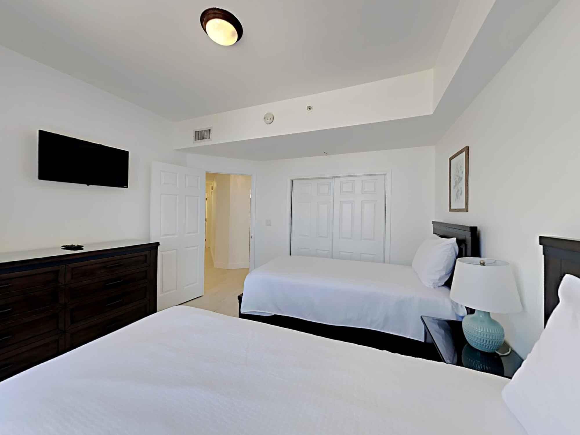 SILVER BEACH TOWERS WEST - Residential