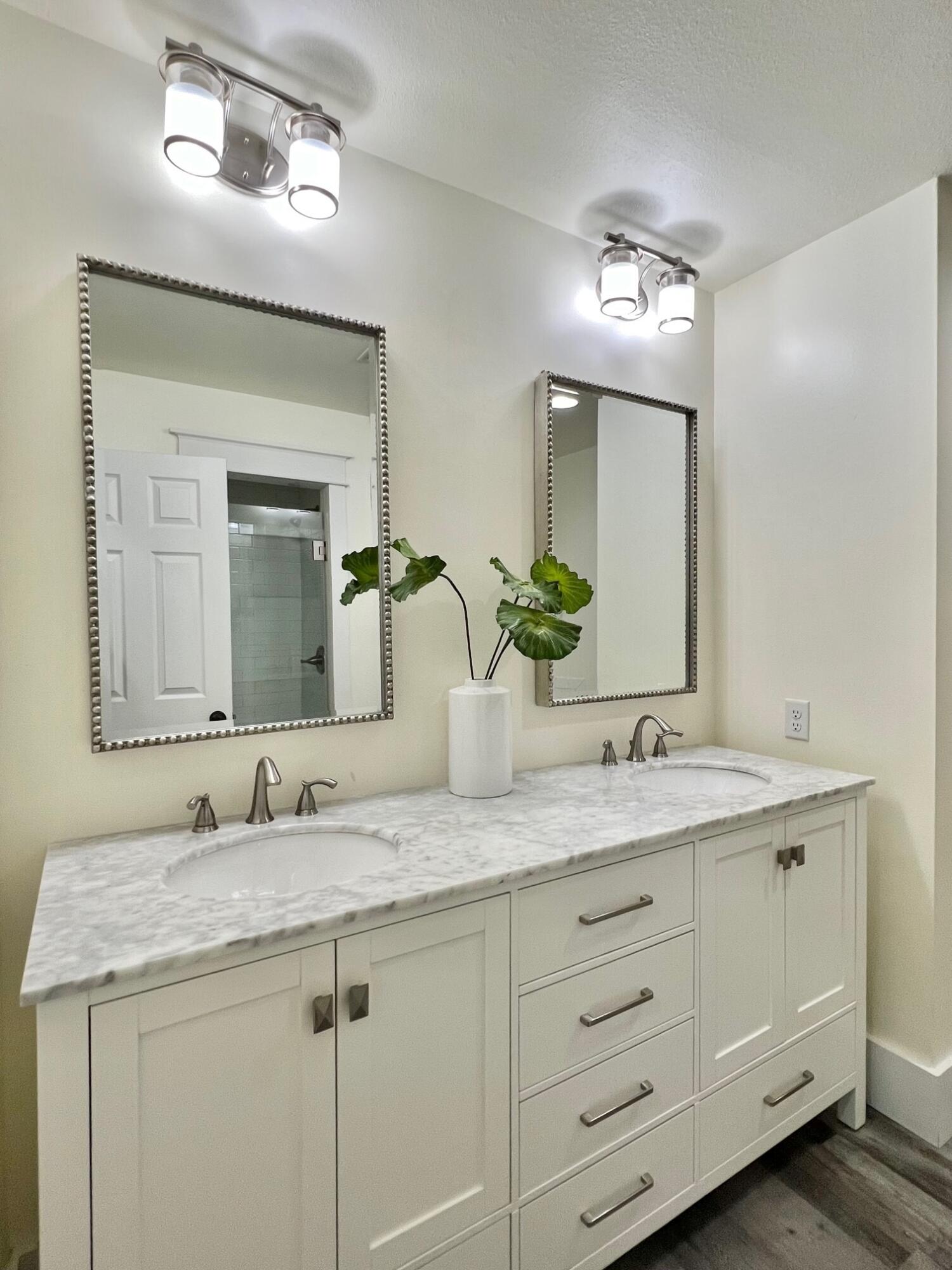 GRAND HARBOUR - Residential Lease