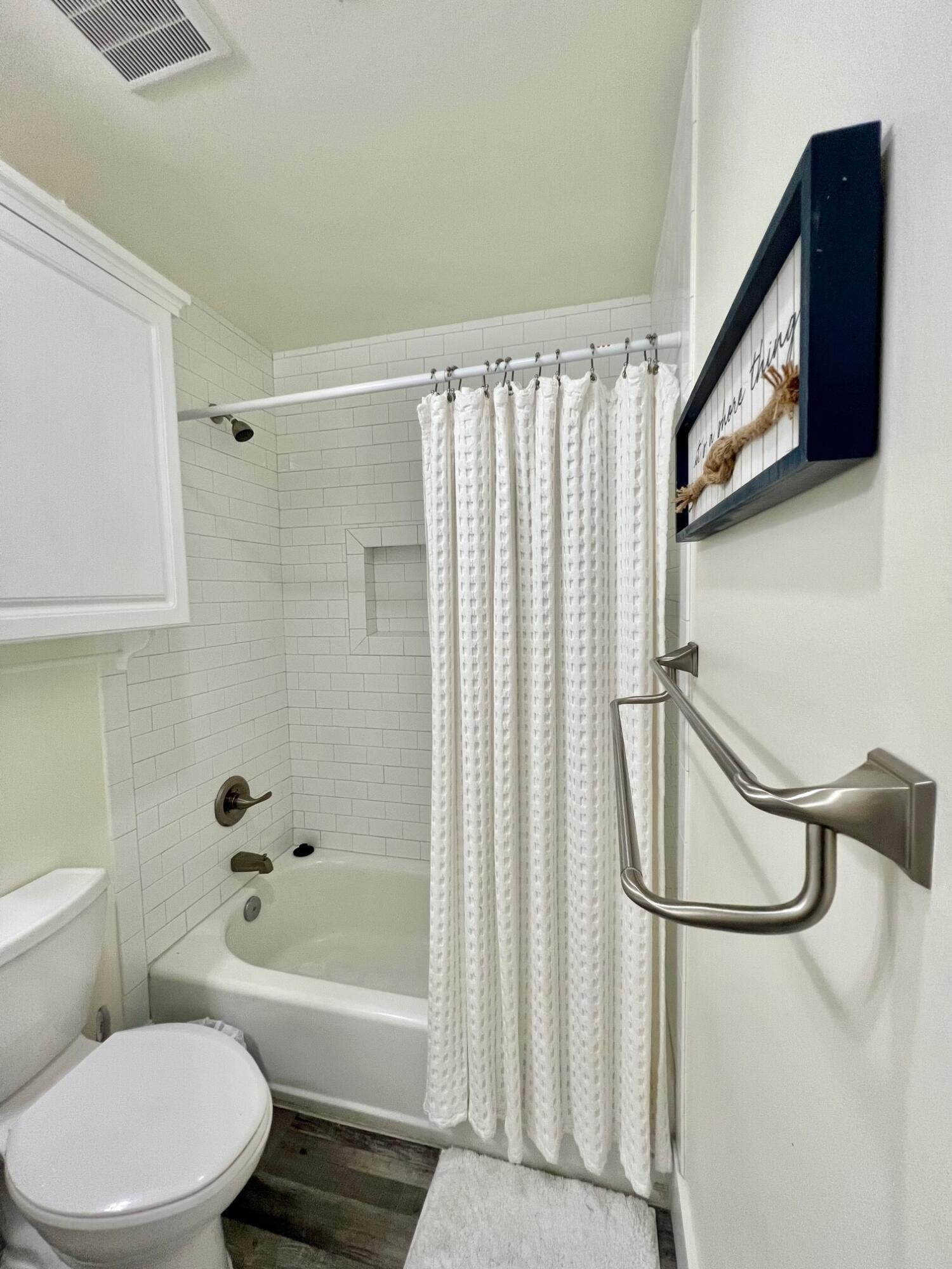 GRAND HARBOUR - Residential Lease