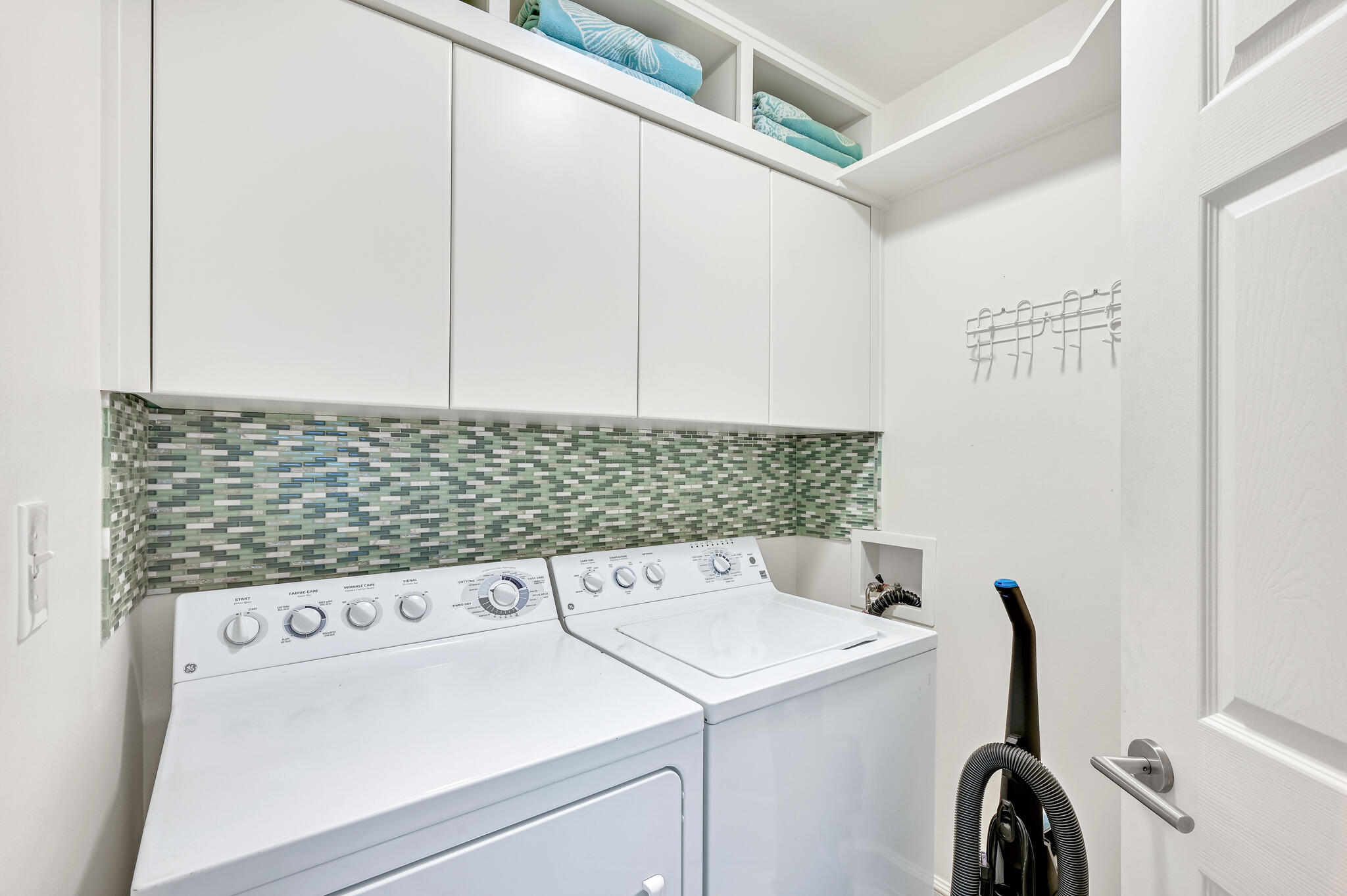 SOUTHWINDS II - Residential