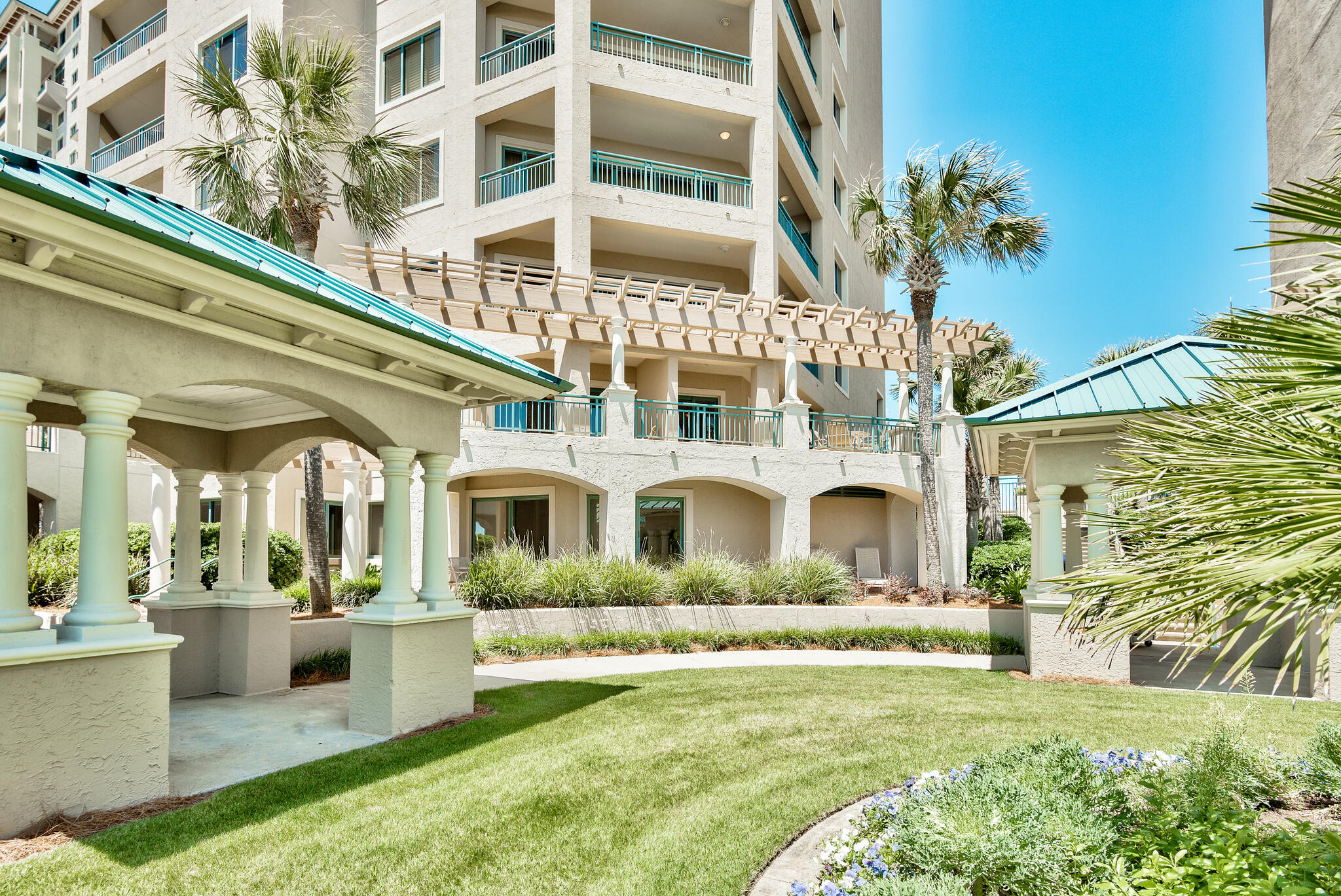 SOUTHWINDS II - Residential