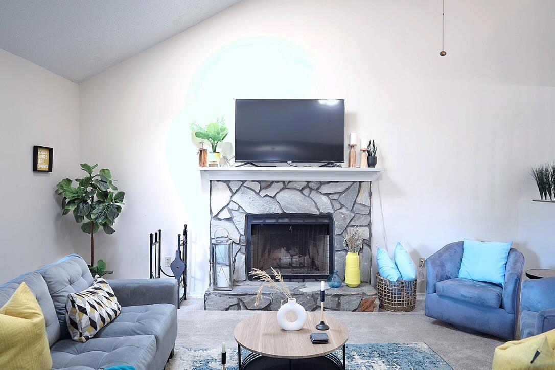 POST OAK PLACE - Residential