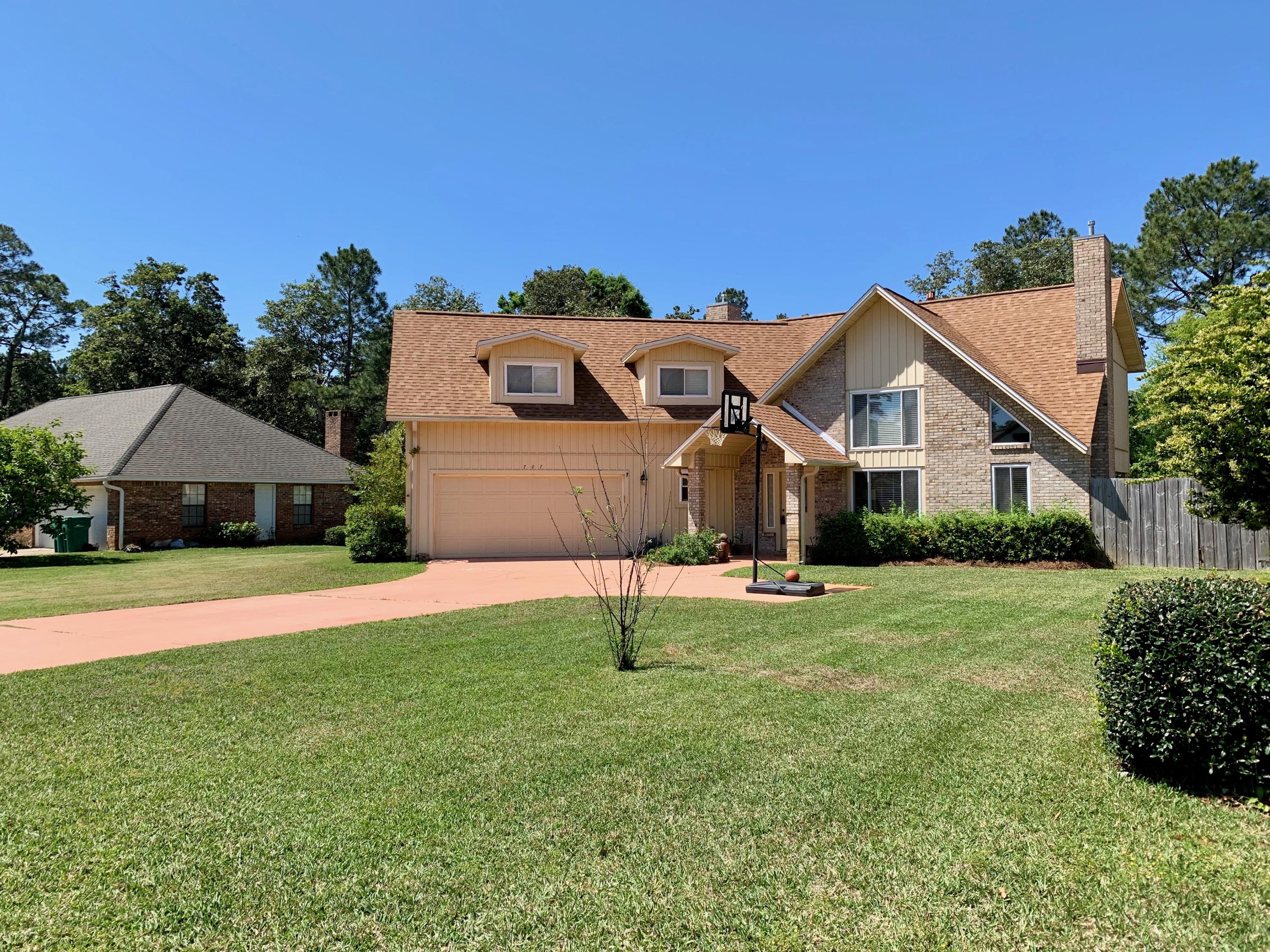 ST ANDREWS EAST BLUEWATER BAY - Residential