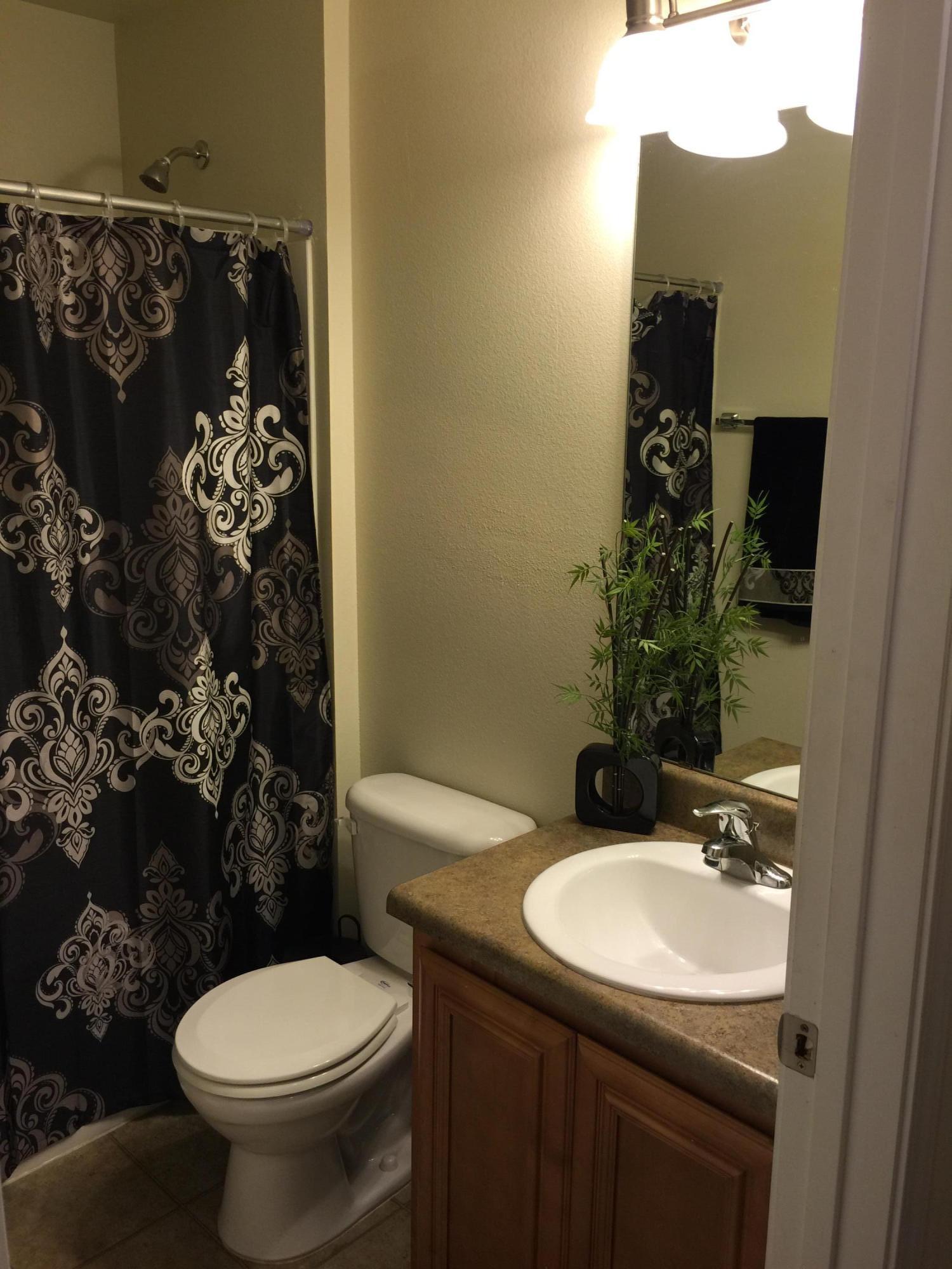 Oak Leigh Place - Residential