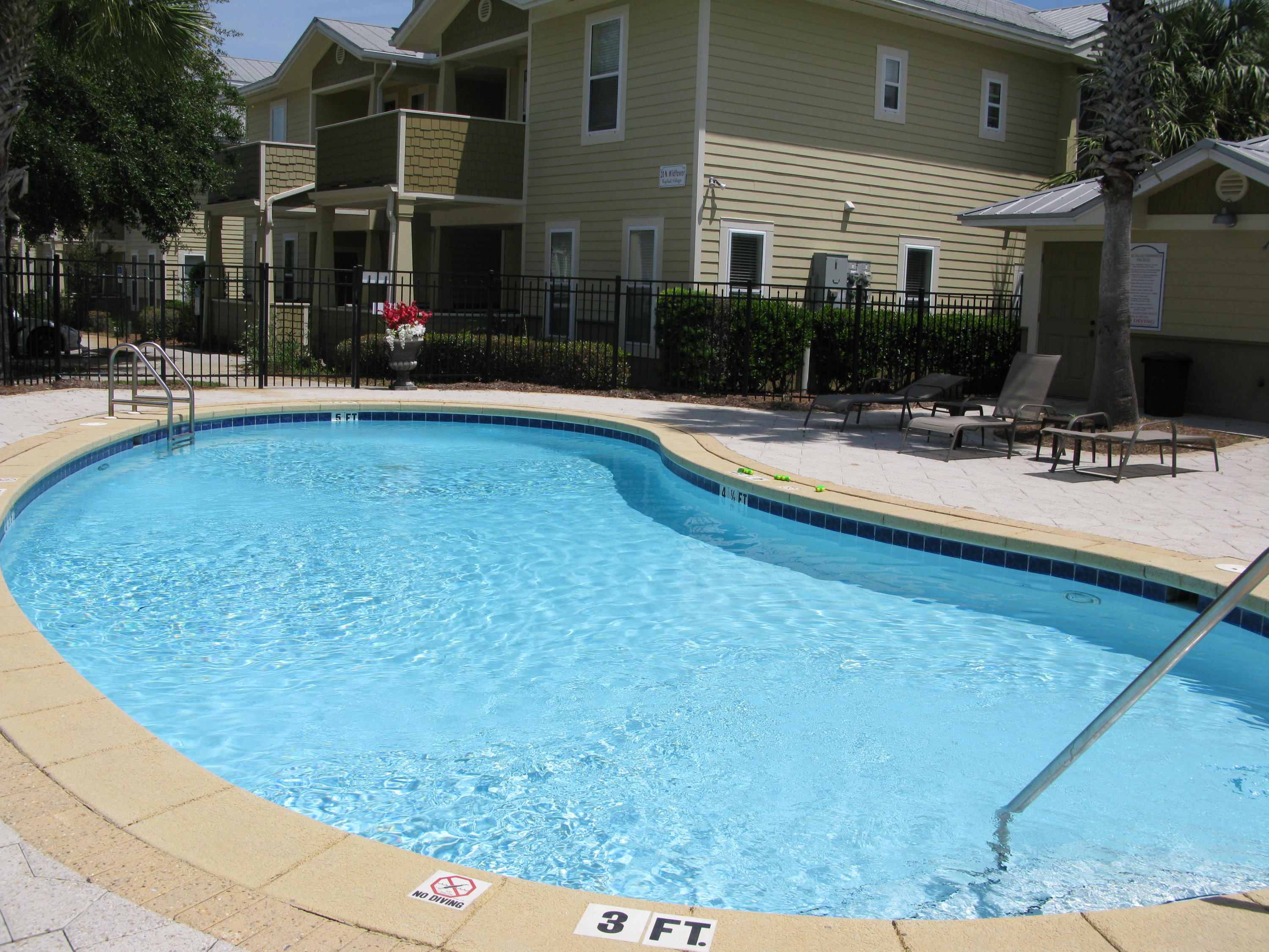 TOPSAIL VILLAGE - Residential