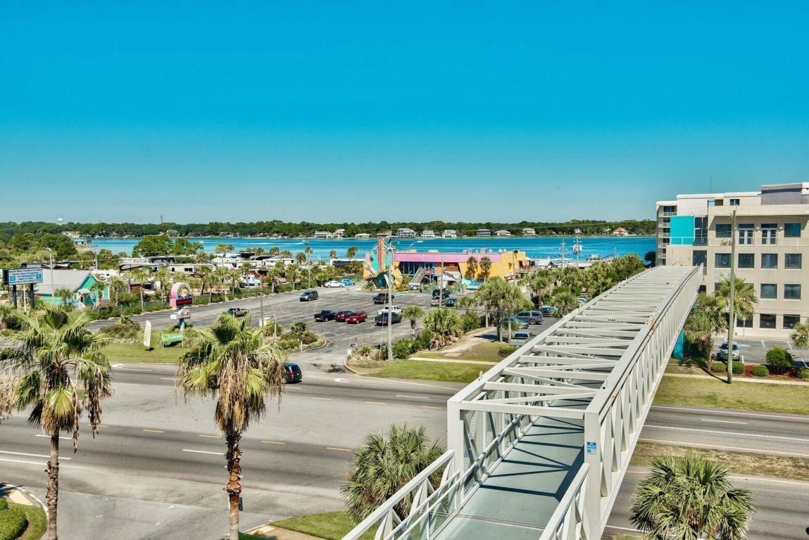 DESTIN WEST BEACH & BAY RESORT-GULFSIDE - Residential