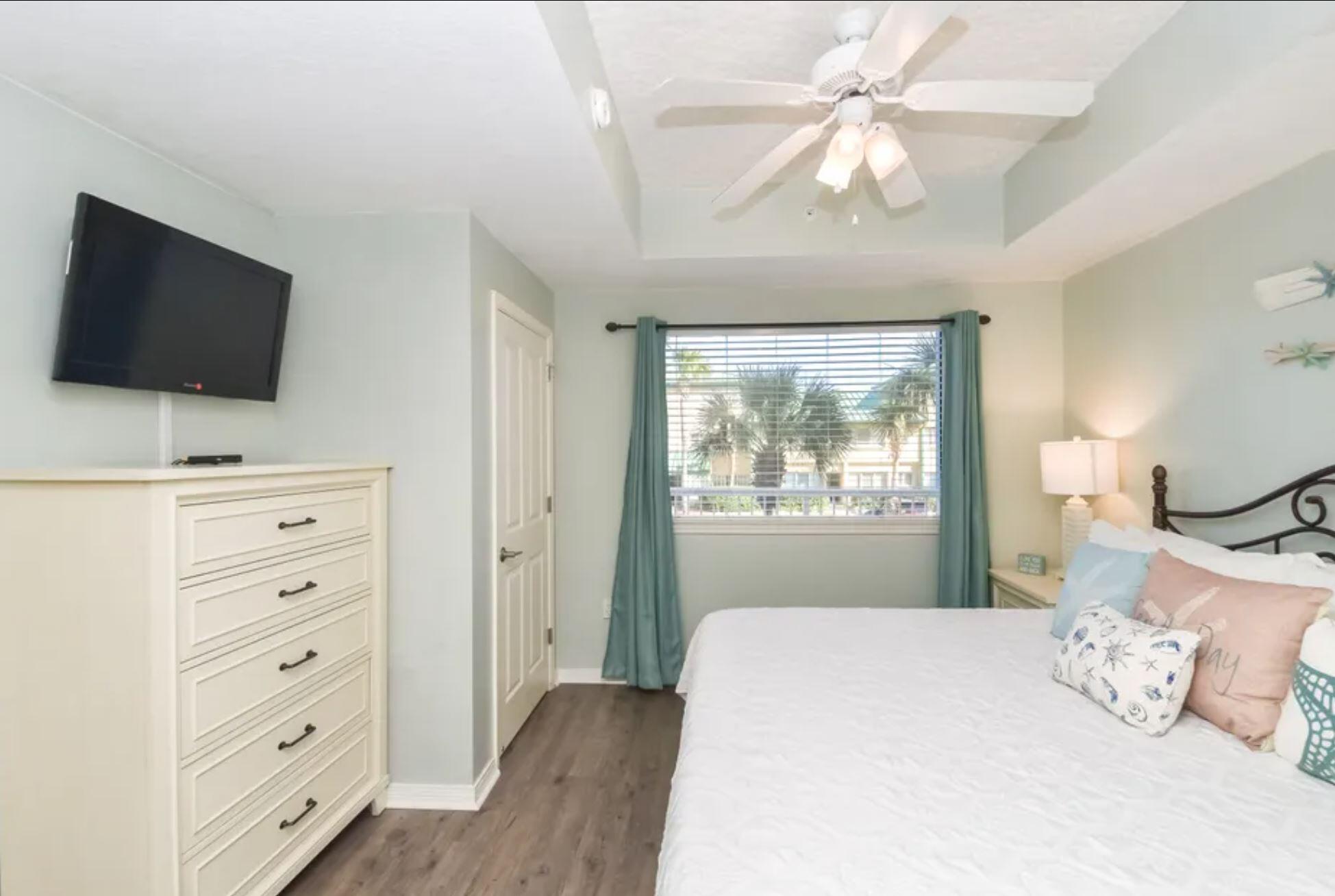 DESTIN WEST BEACH & BAY RESORT-GULFSIDE - Residential