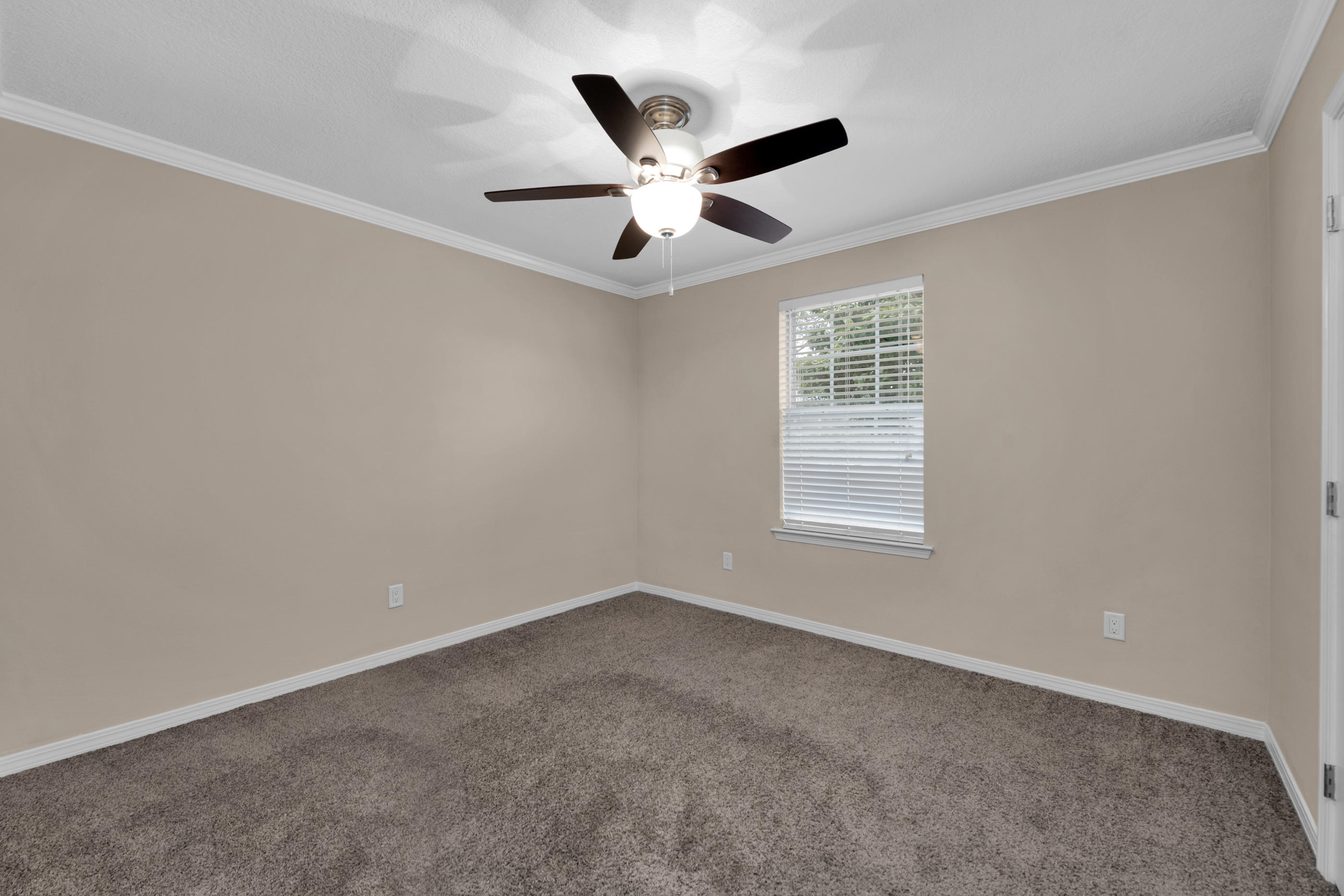 COUNTRY BREEZE ESTATES - Residential