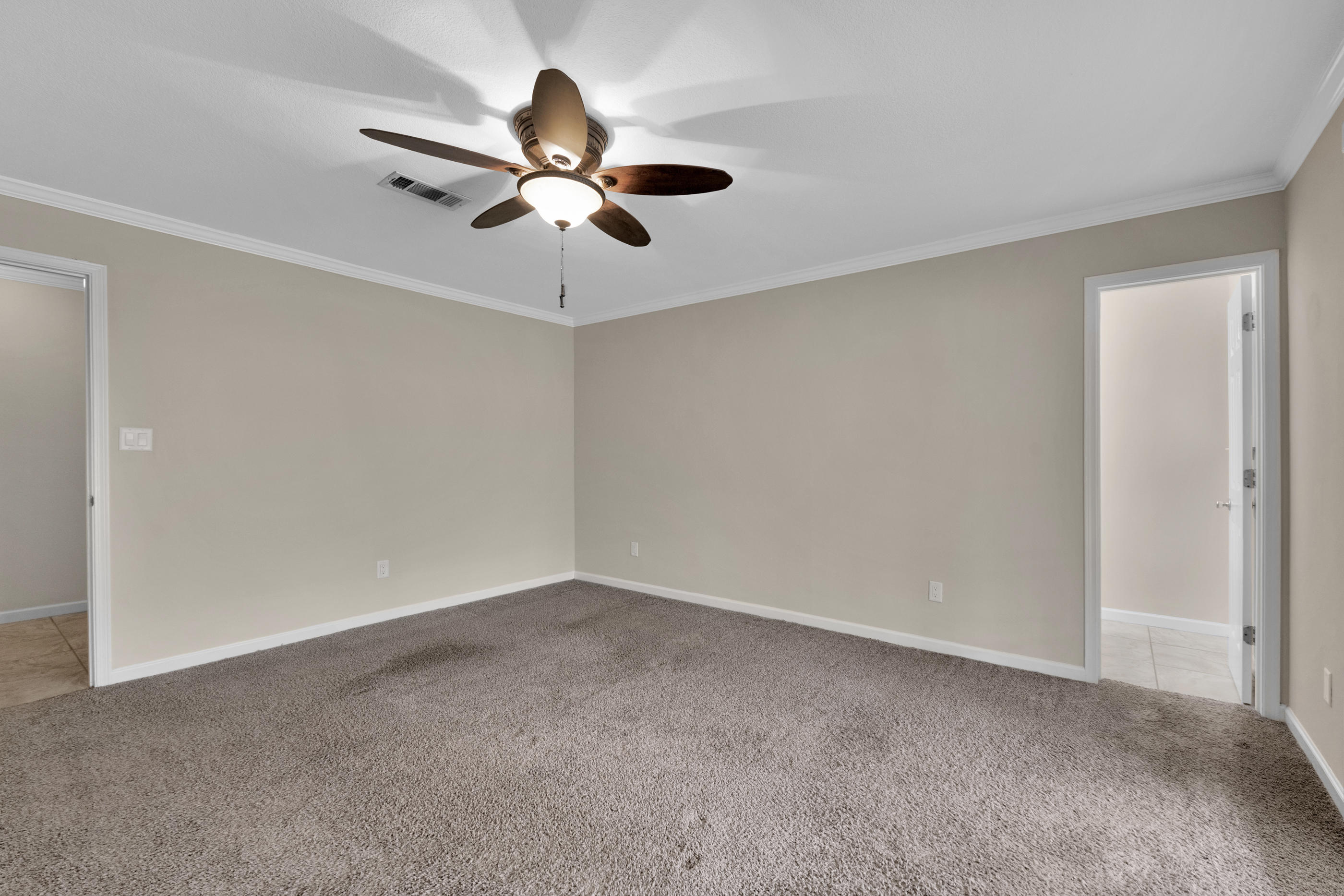 COUNTRY BREEZE ESTATES - Residential