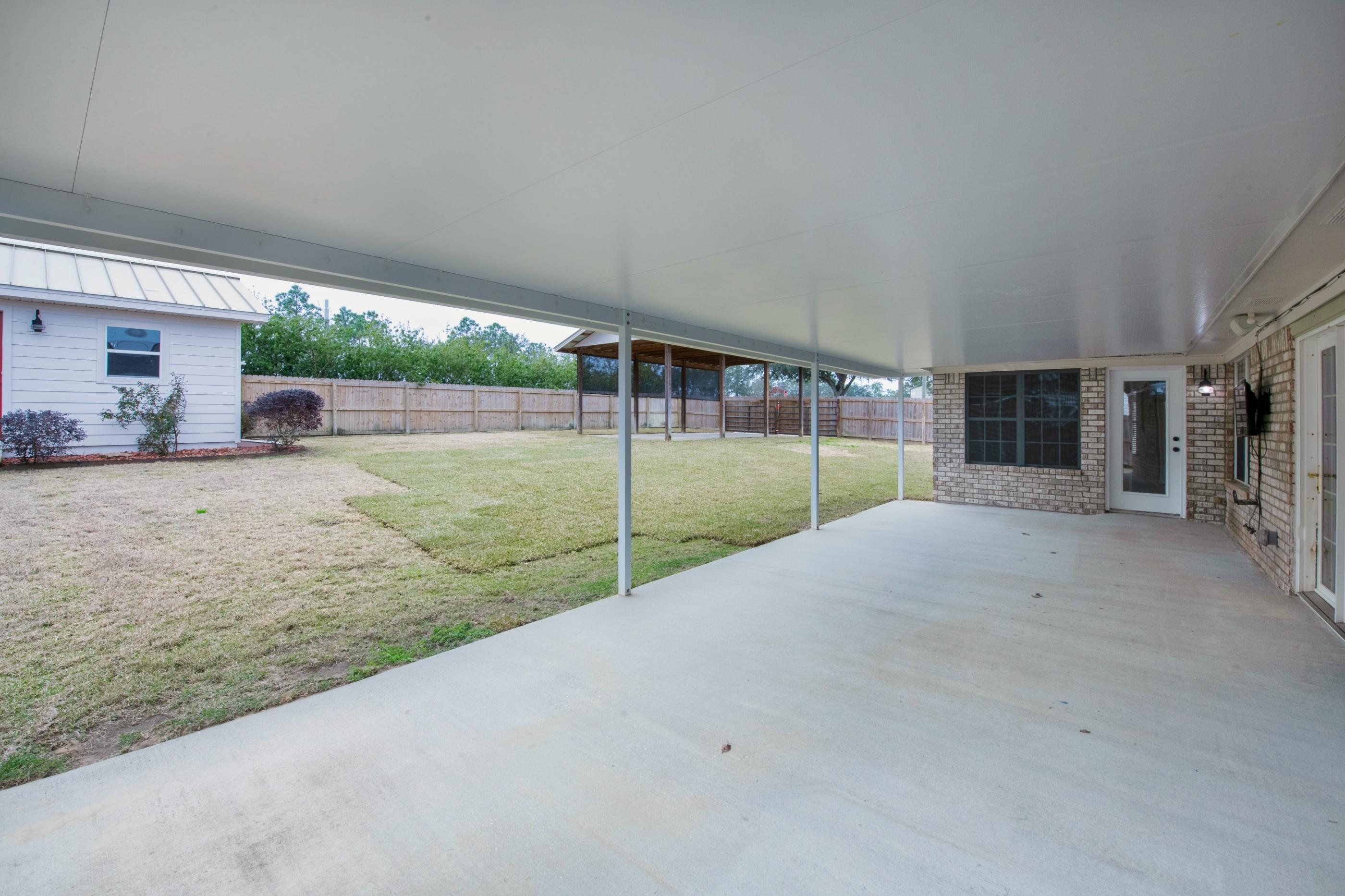 COUNTRY BREEZE ESTATES - Residential