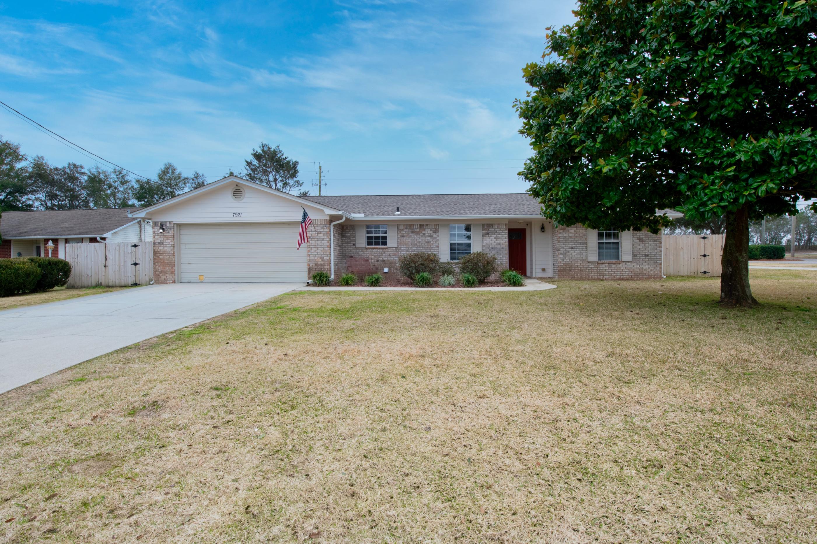 COUNTRY BREEZE ESTATES - Residential