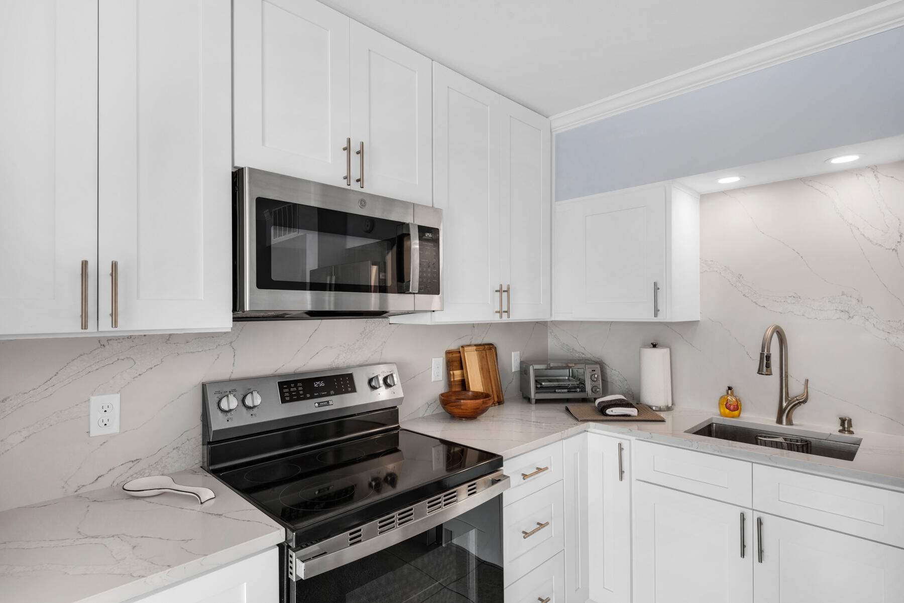 PIER ONE CONDO - Residential Lease