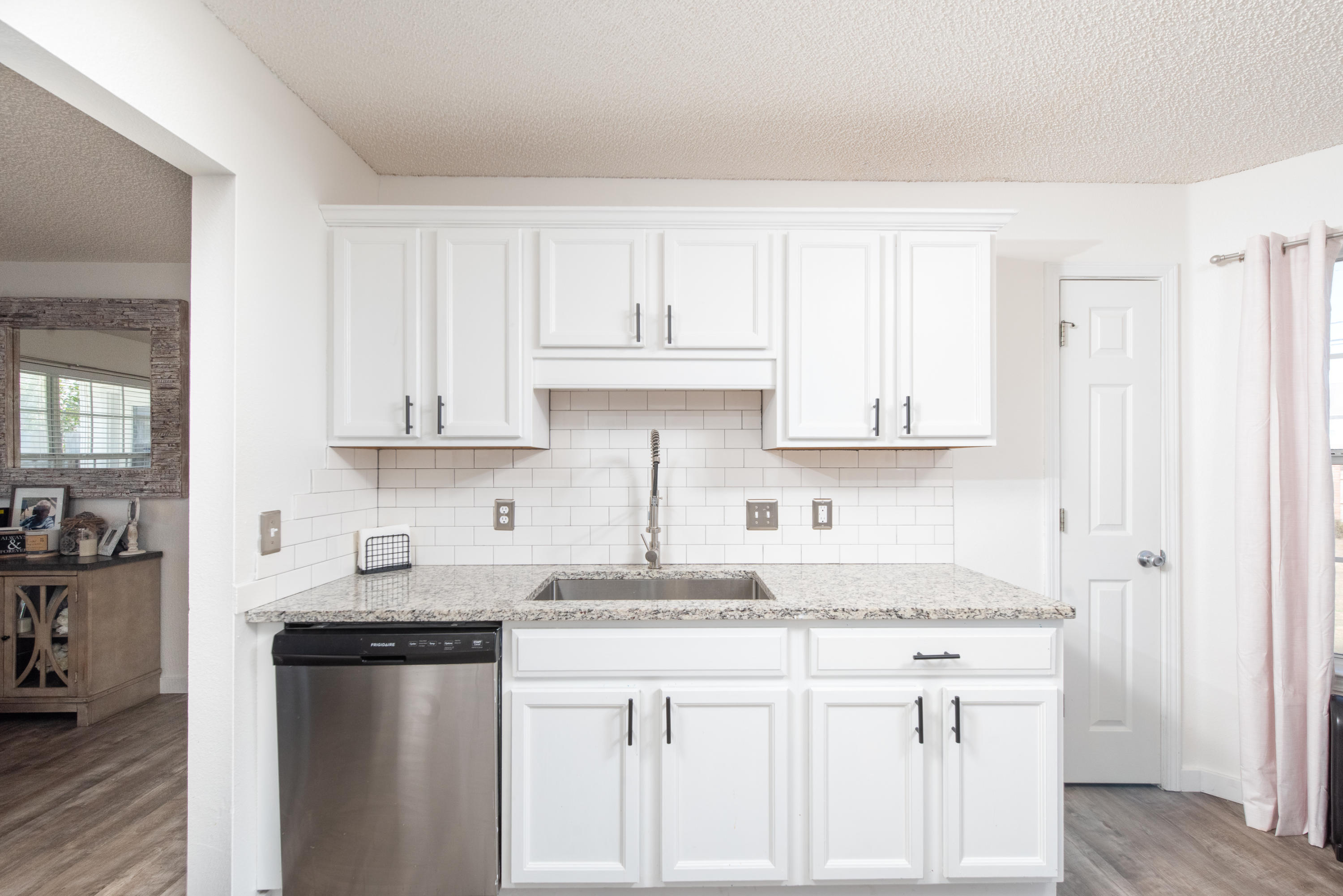 LIGHTHOUSE POINTE - Residential