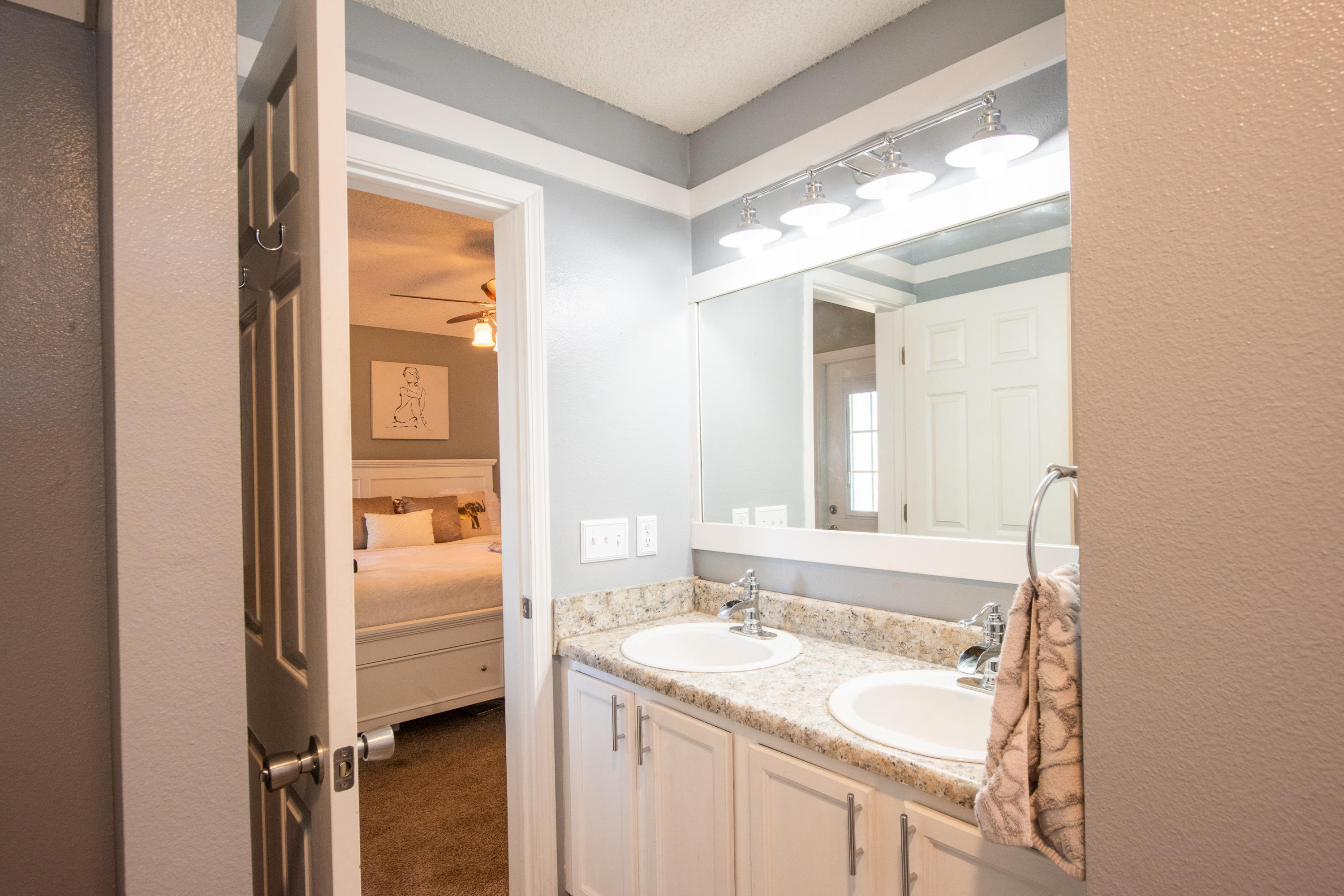 LIGHTHOUSE POINTE - Residential