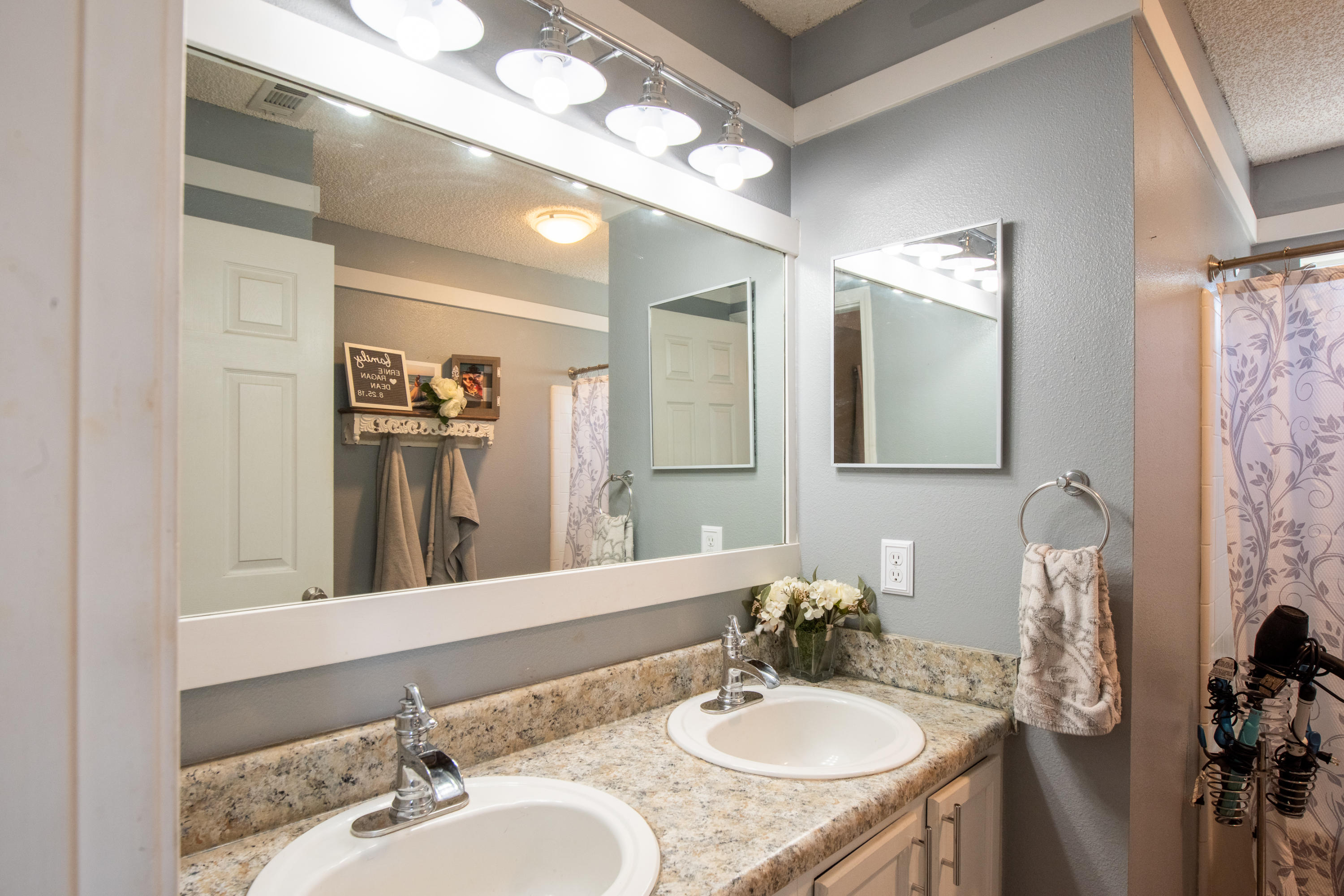 LIGHTHOUSE POINTE - Residential