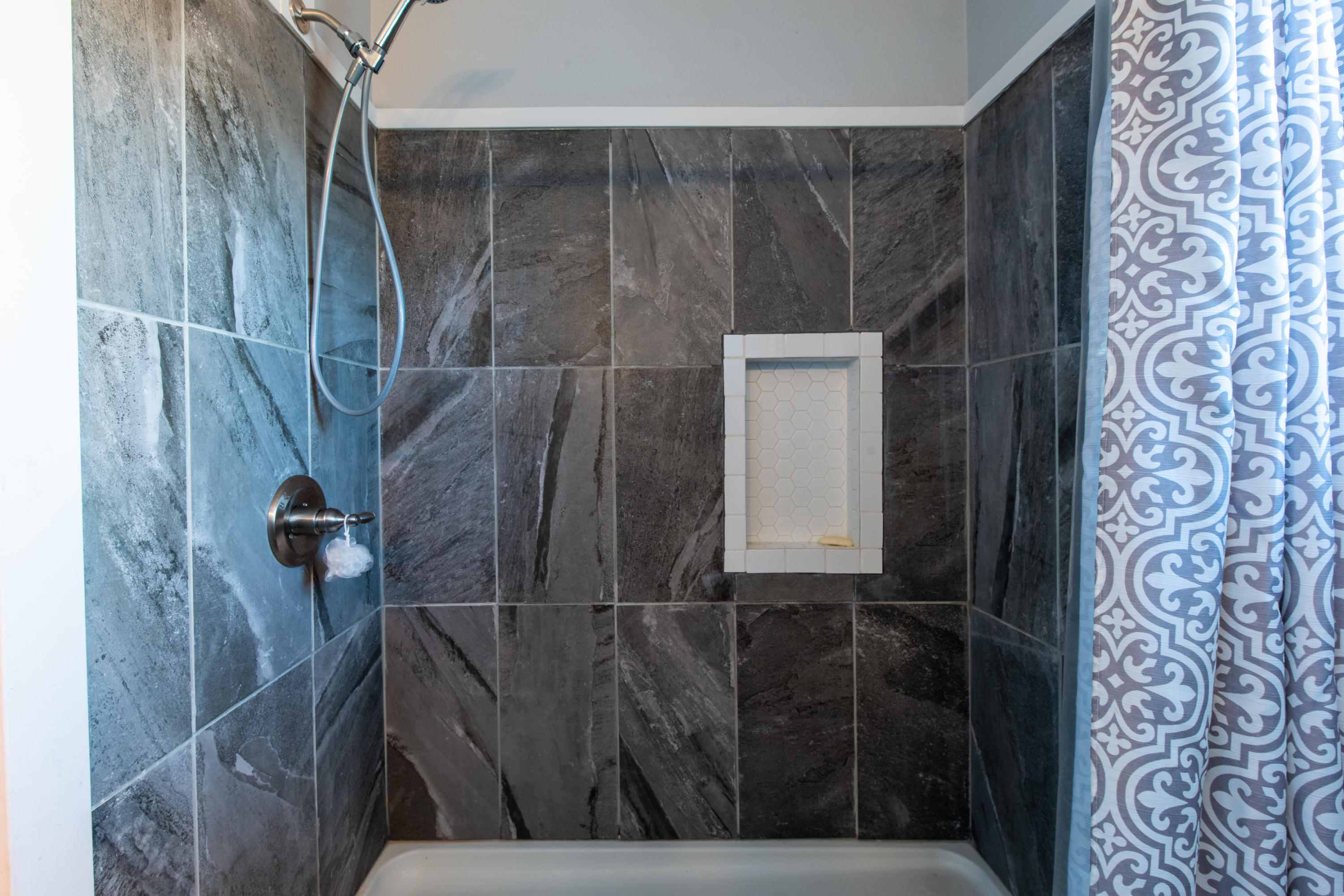 LIGHTHOUSE POINTE - Residential