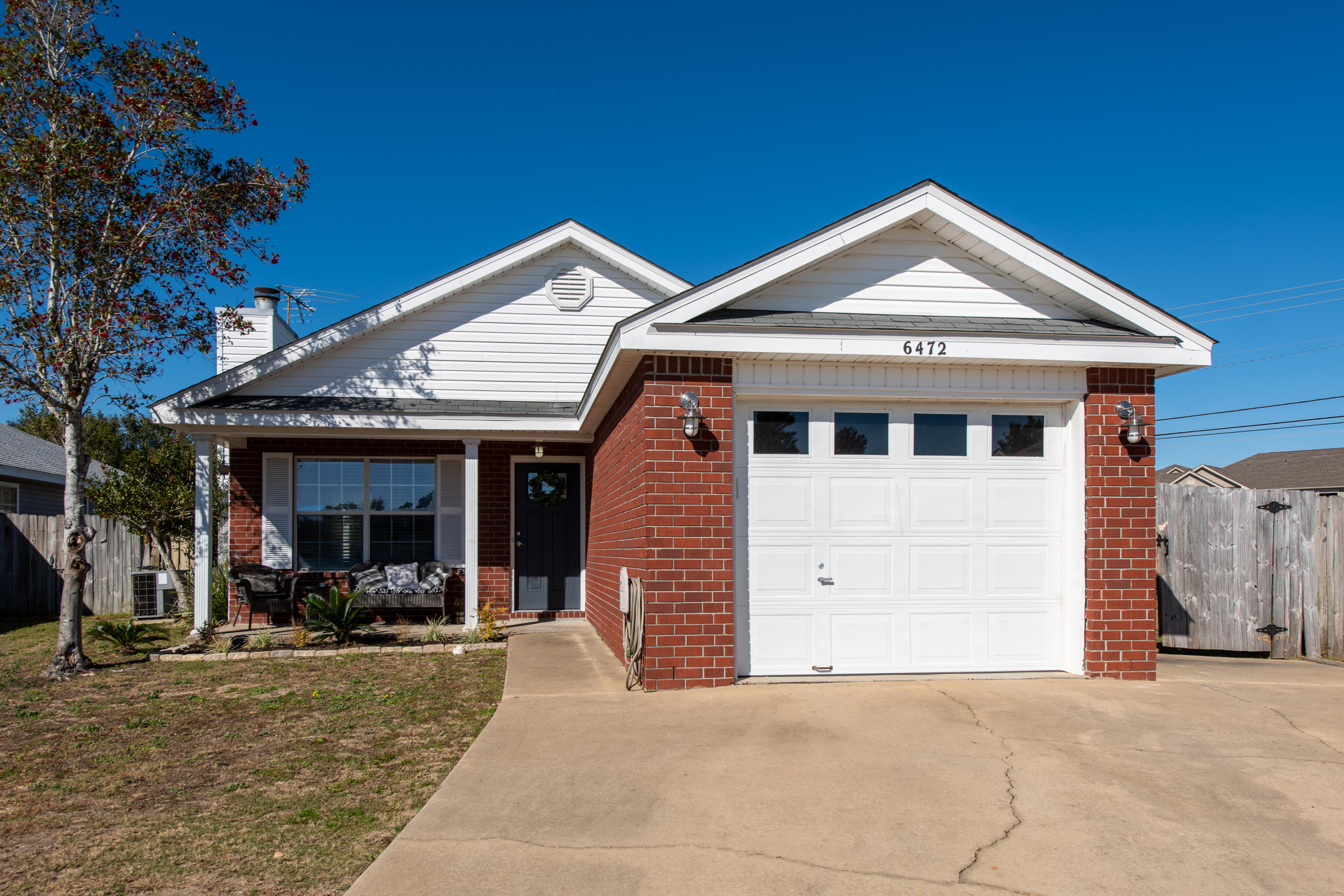 LIGHTHOUSE POINTE - Residential