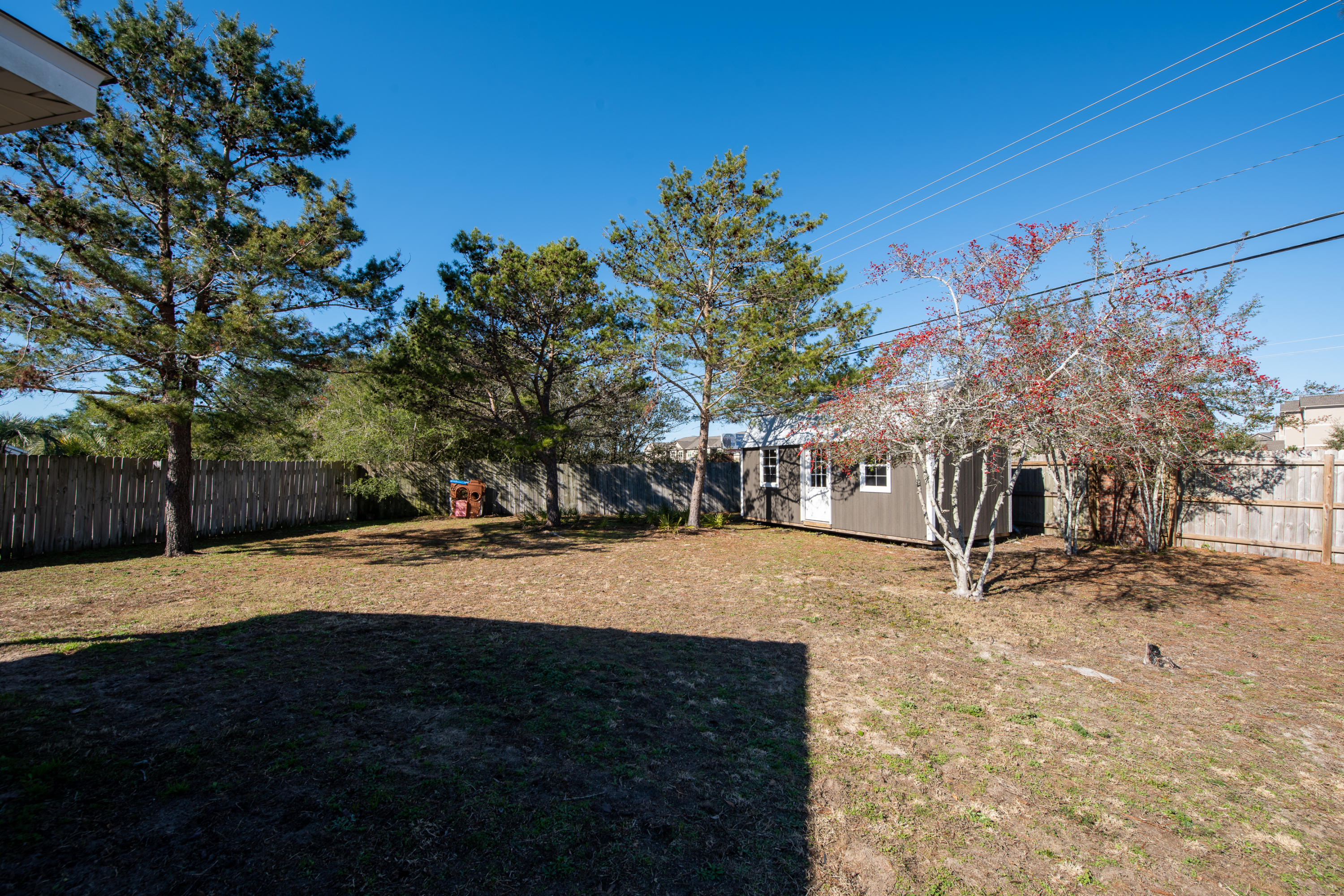 LIGHTHOUSE POINTE - Residential