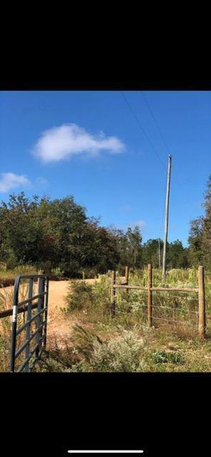 31 3 12 12.08 ORB 1237 P 416 LOT 32E HIGHVIEW ACRES EAST AS DESC IN ORB 1237 P 416 - Land