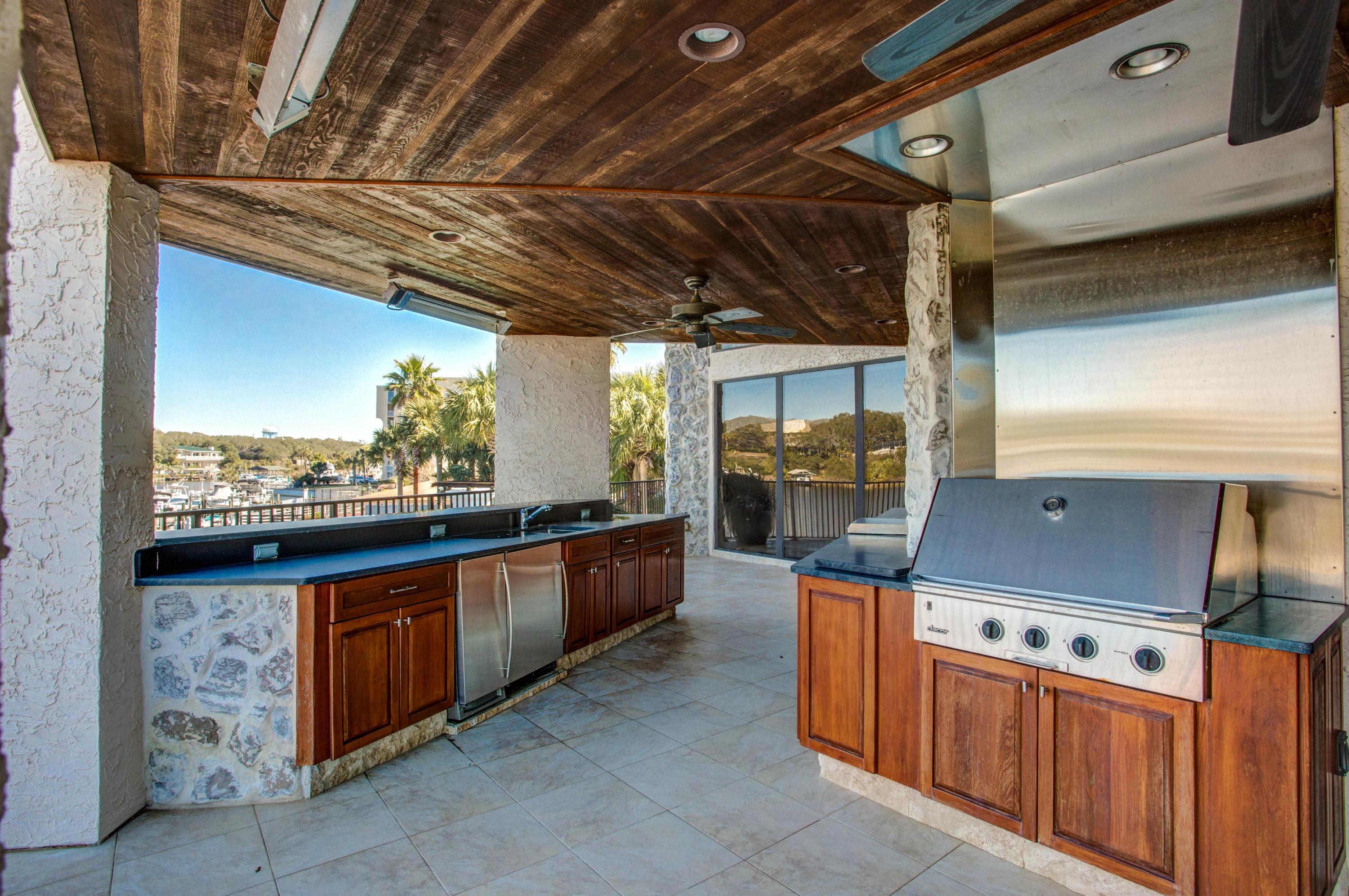 HOLIDAY ISLE - Residential