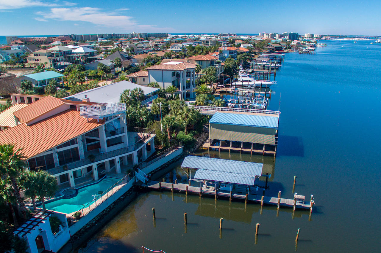 HOLIDAY ISLE - Residential