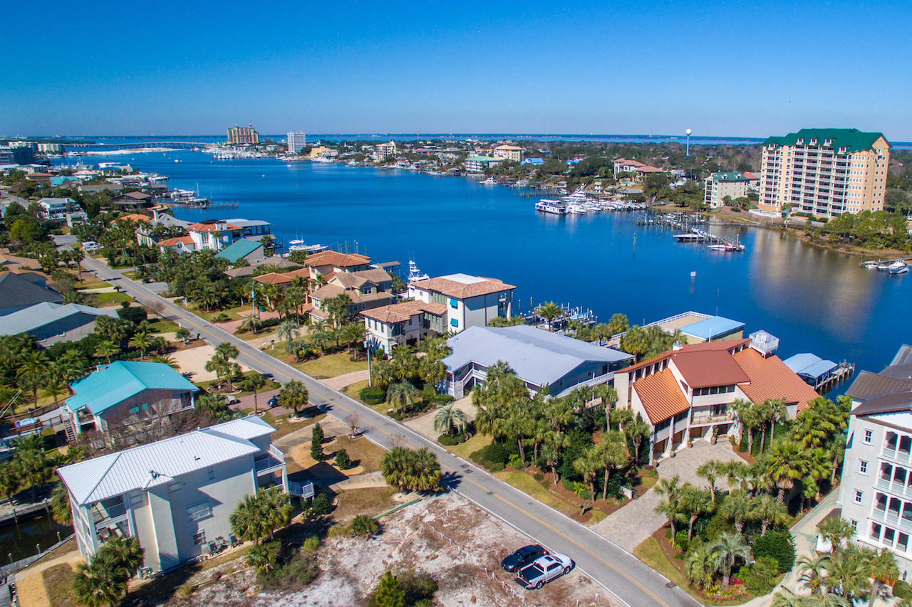 HOLIDAY ISLE - Residential