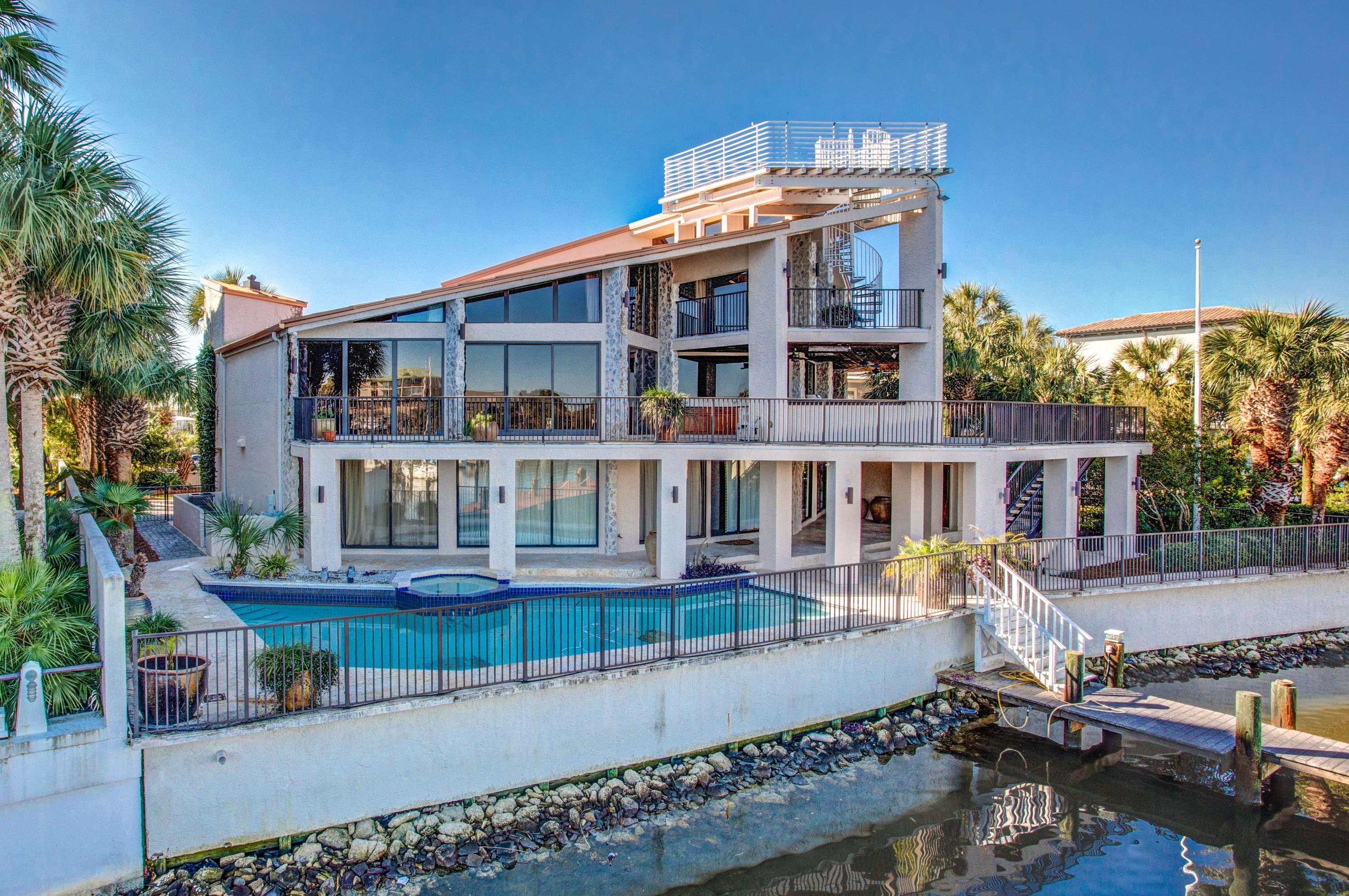 HOLIDAY ISLE - Residential