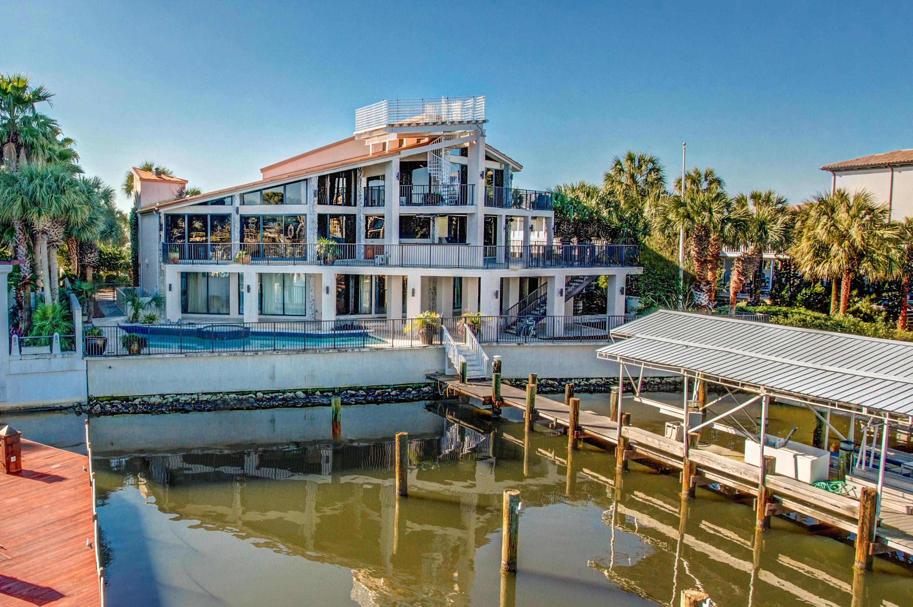 HOLIDAY ISLE - Residential