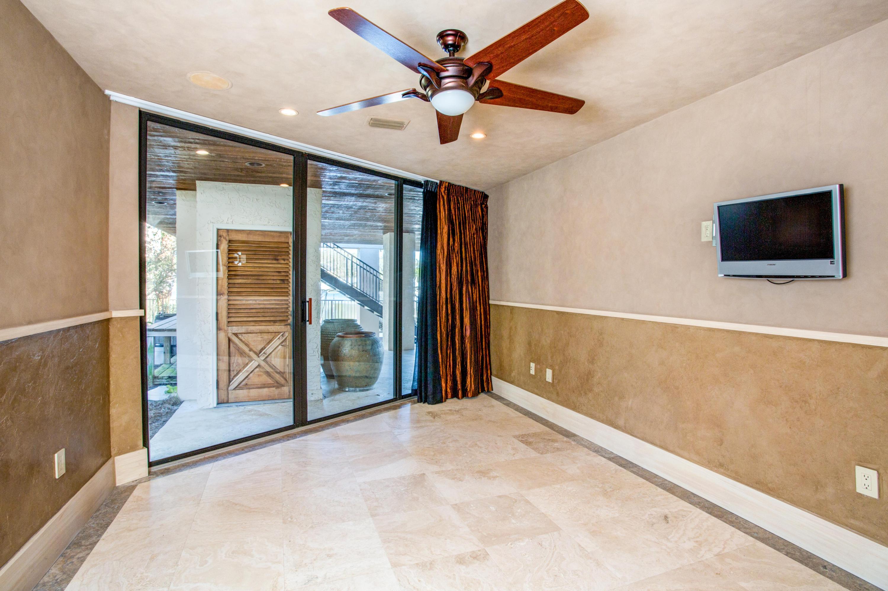 HOLIDAY ISLE - Residential