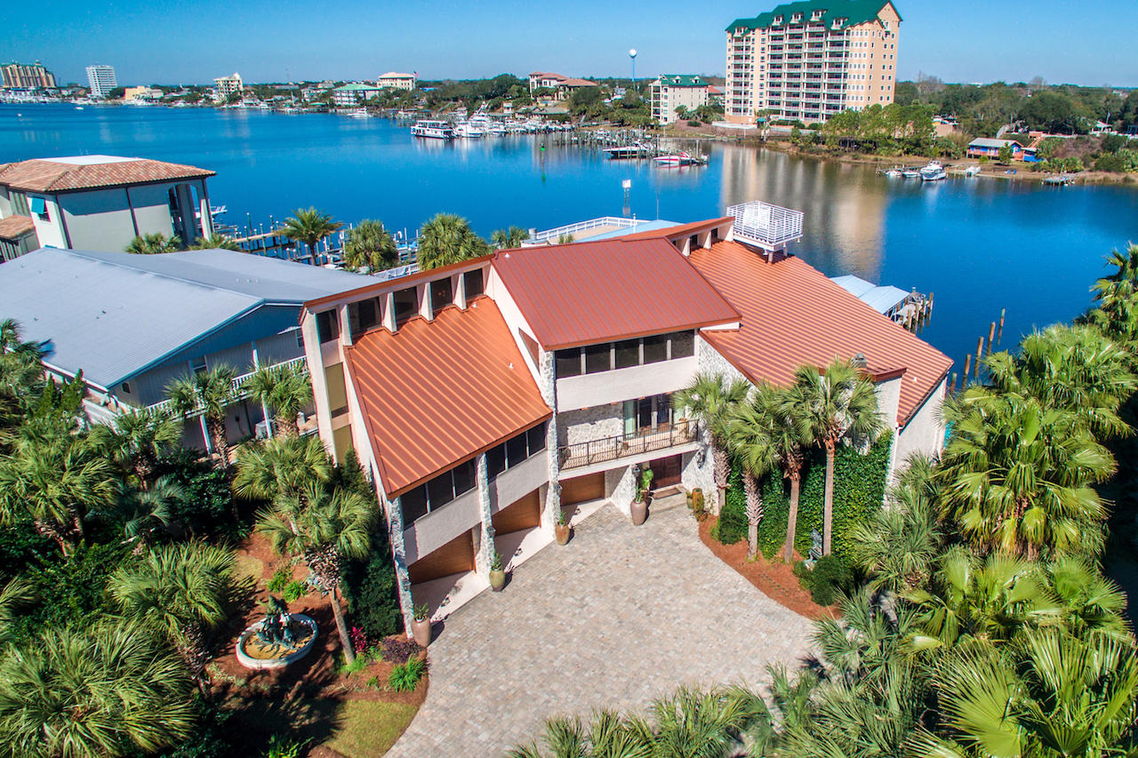 HOLIDAY ISLE - Residential