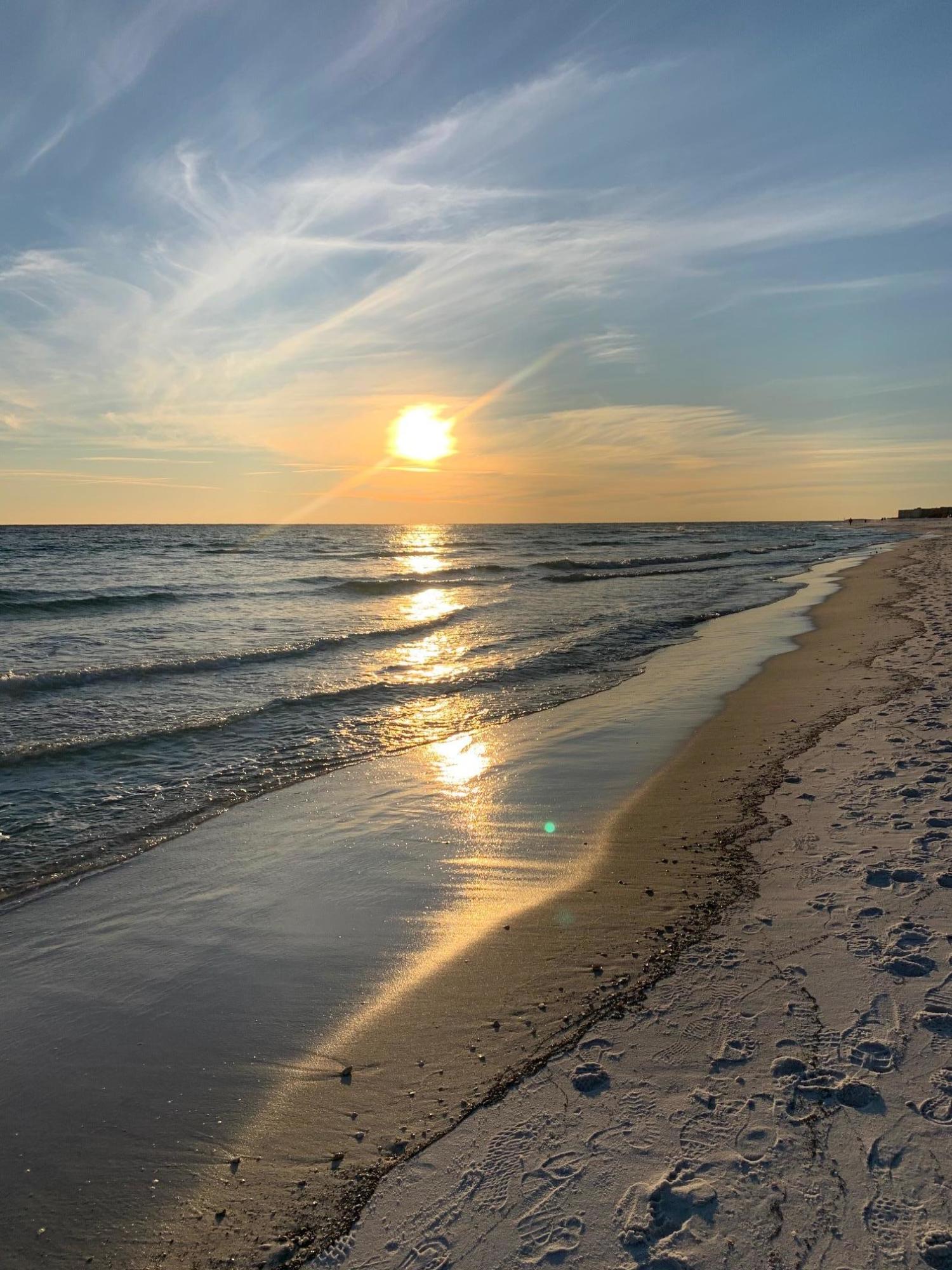 DESTIN TOWERS CONDO - Residential