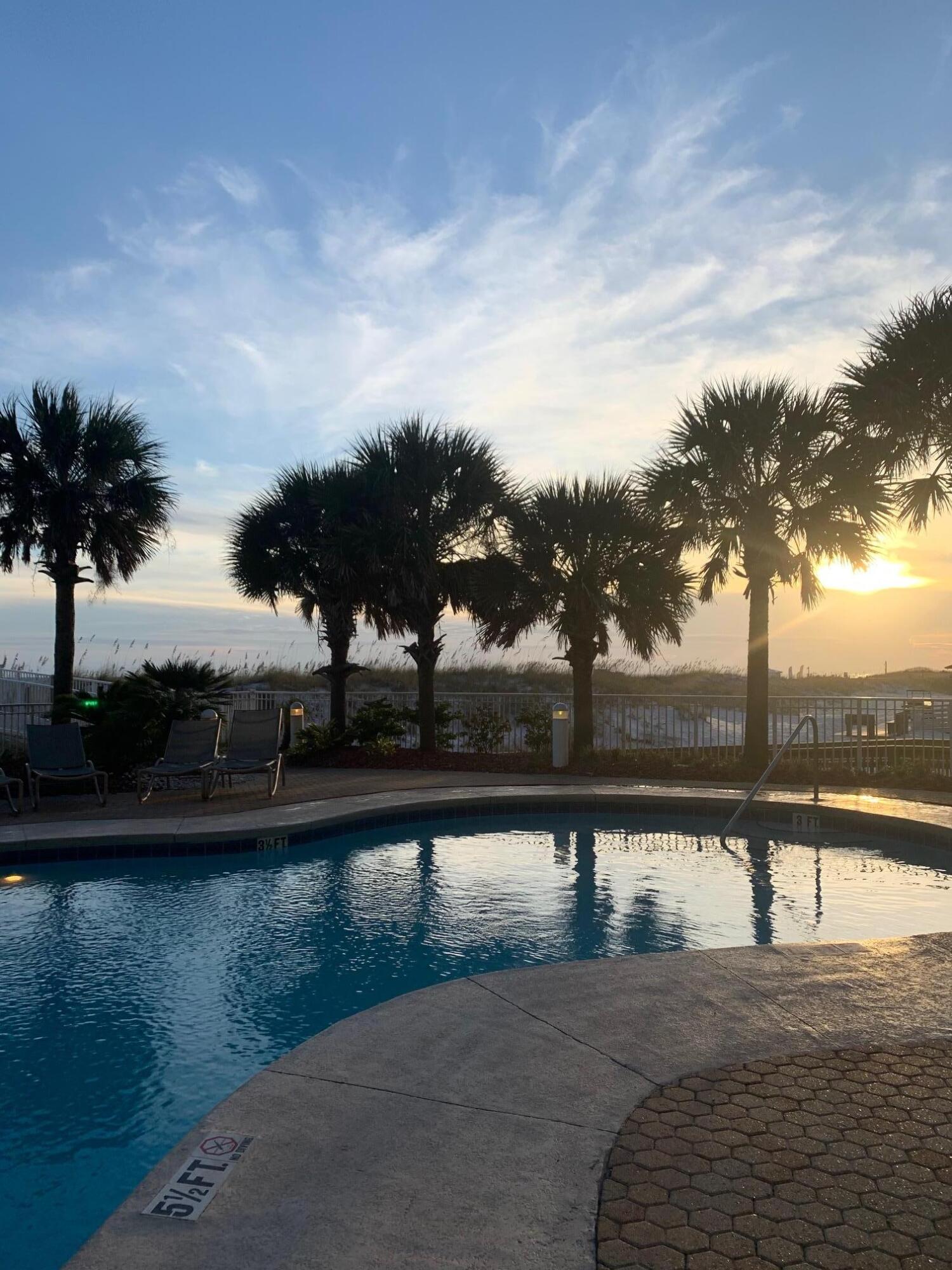 DESTIN TOWERS CONDO - Residential