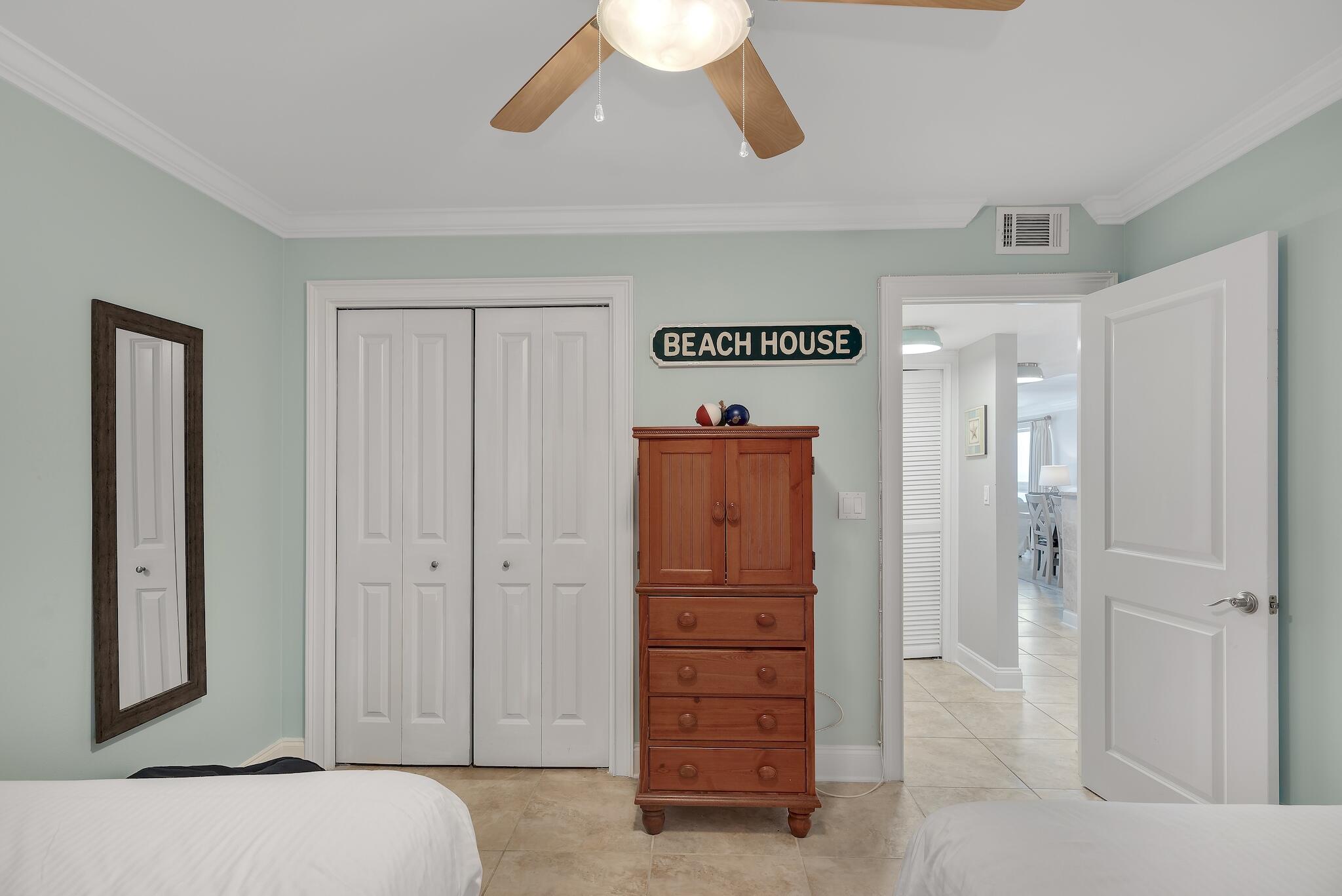 DESTIN TOWERS CONDO - Residential