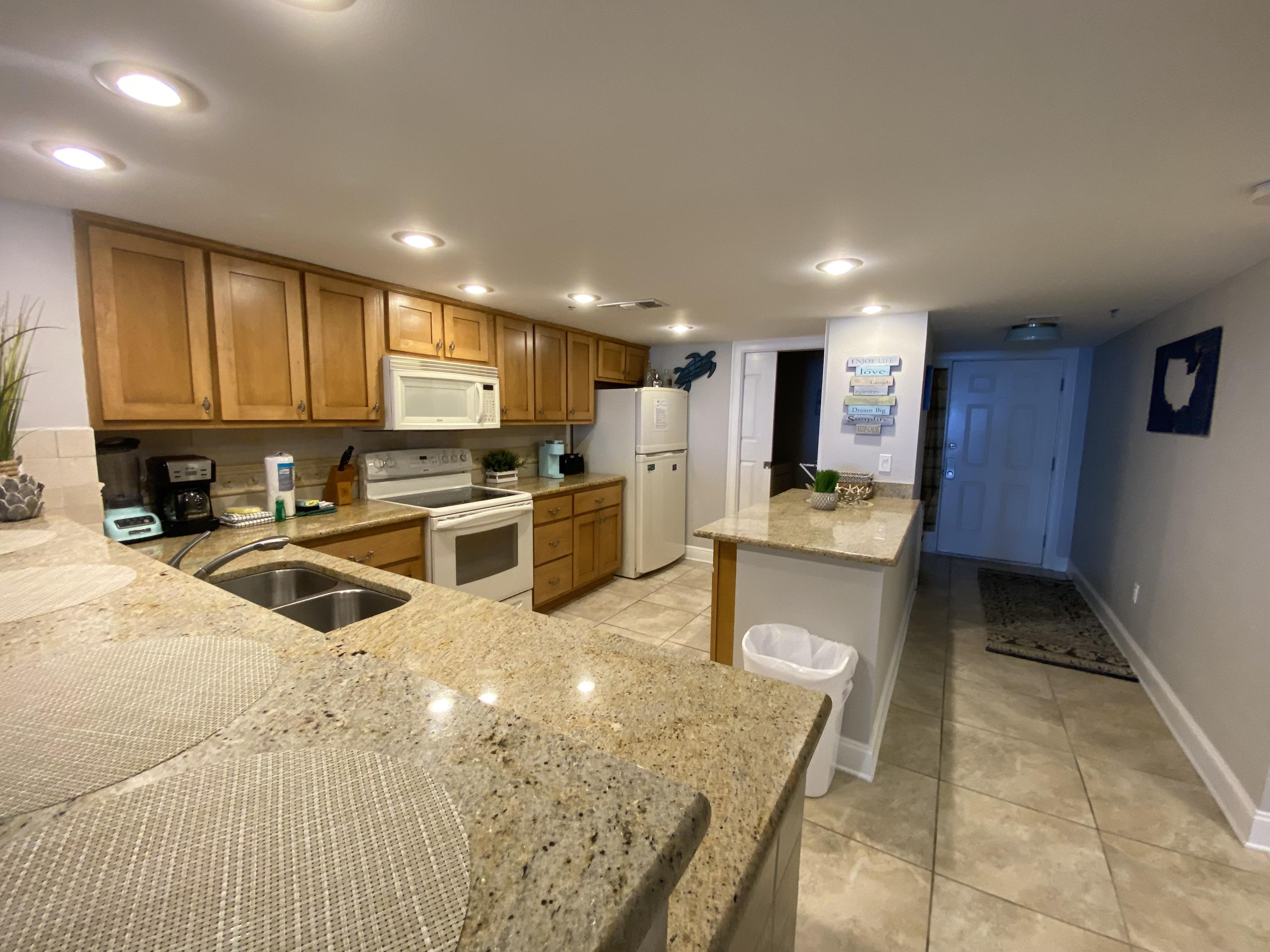 DESTIN TOWERS CONDO - Residential