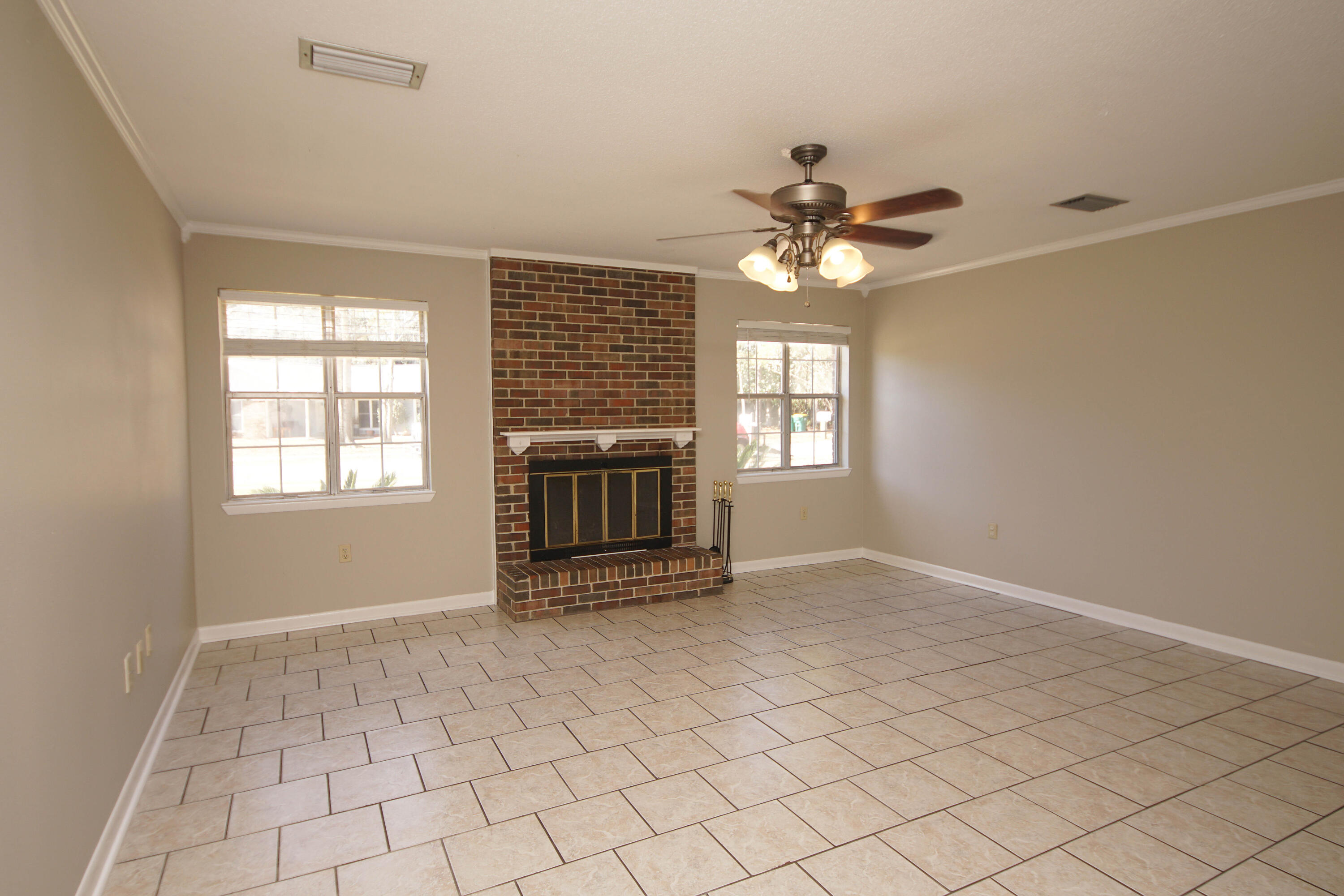 PINEWOOD ESTATES - Residential