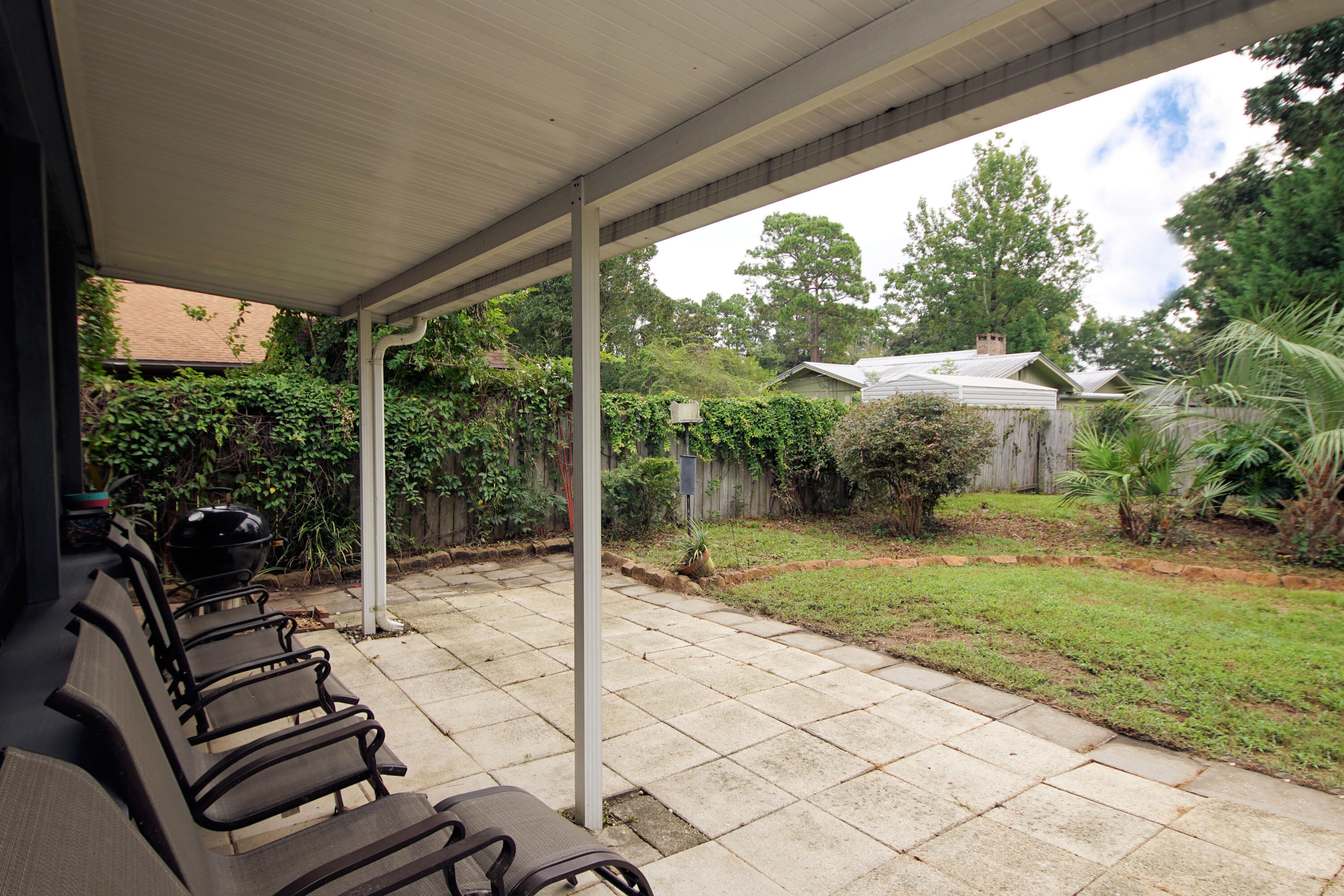 PINEWOOD ESTATES - Residential