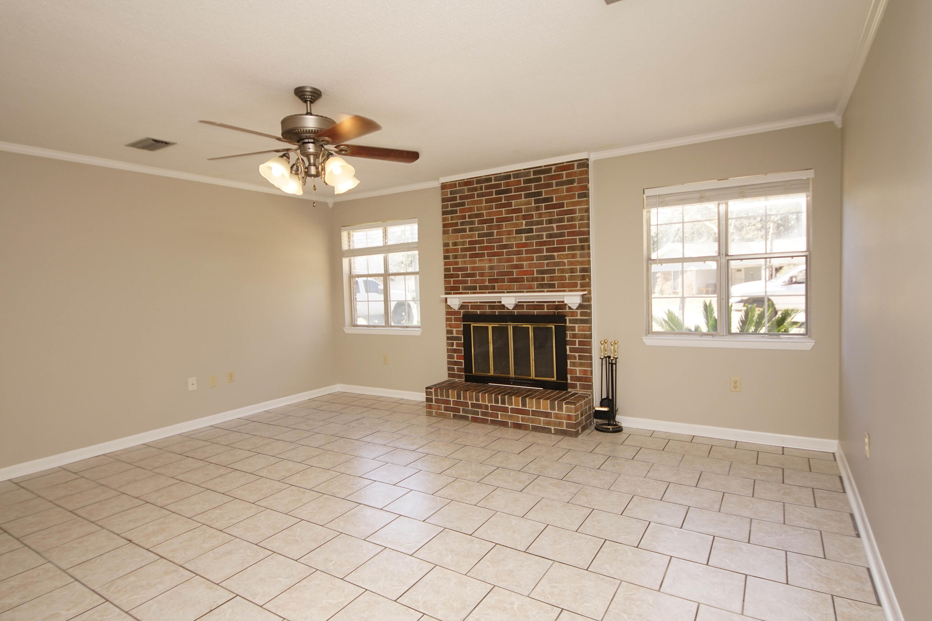 PINEWOOD ESTATES - Residential