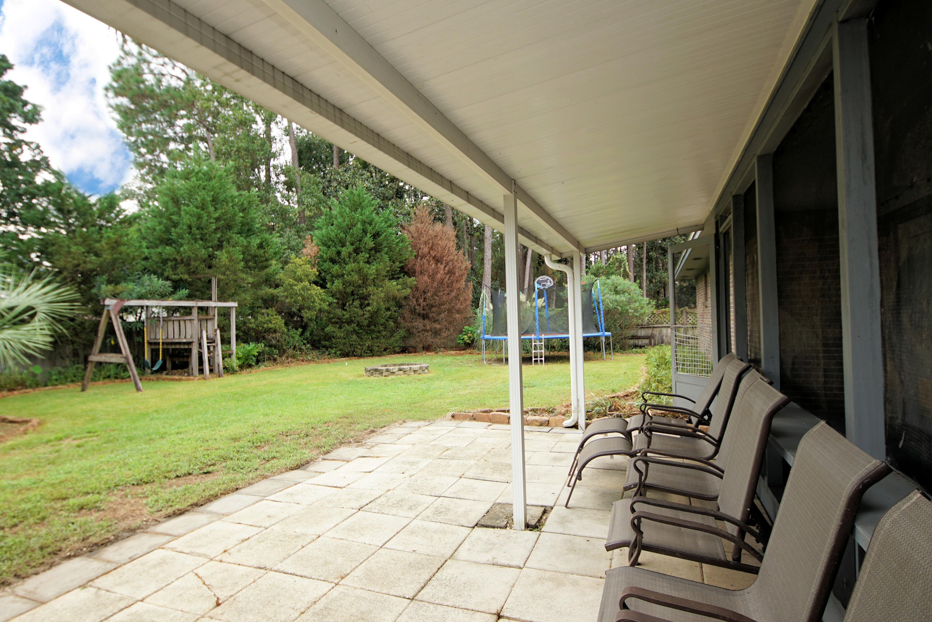 PINEWOOD ESTATES - Residential