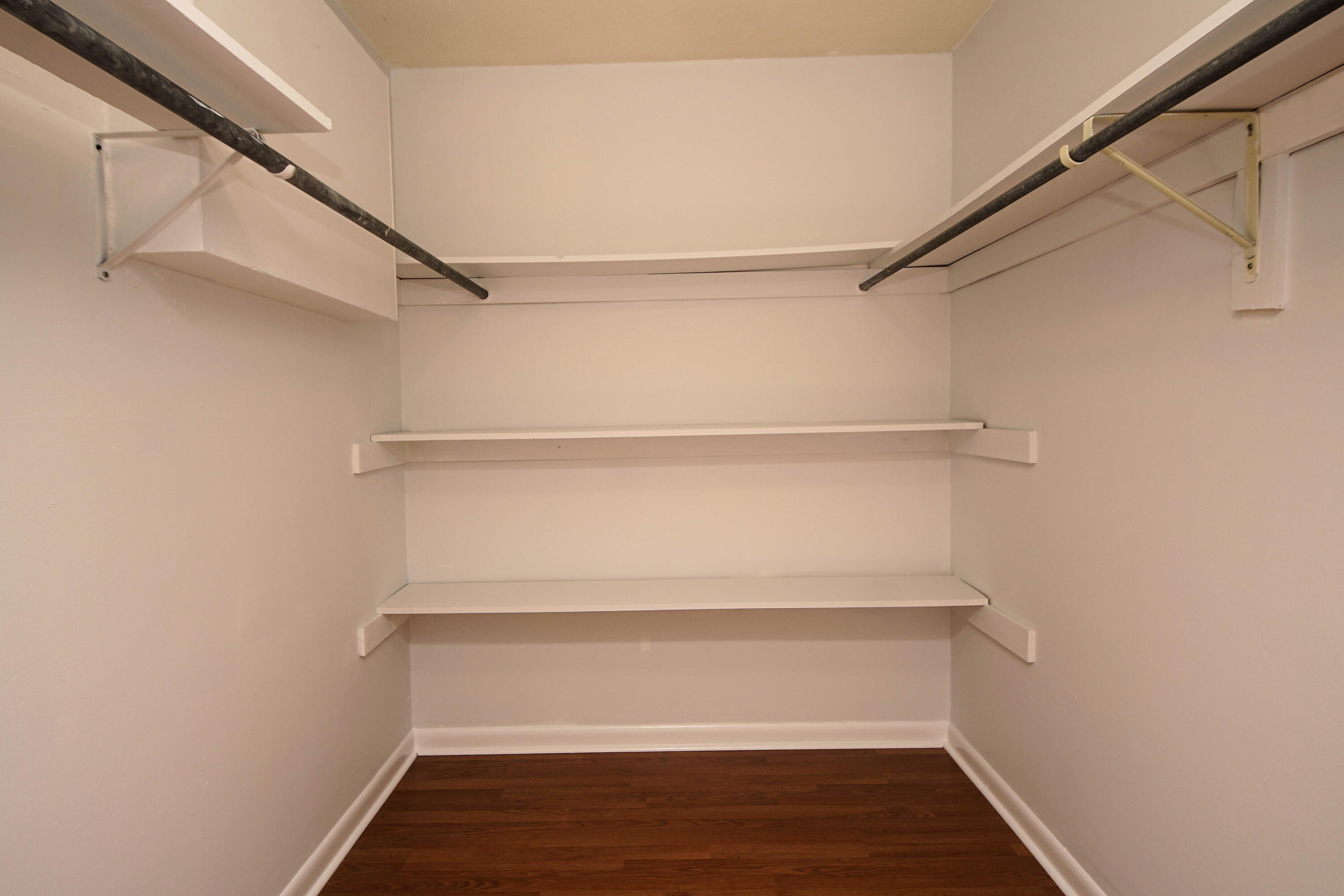 PINEWOOD ESTATES - Residential