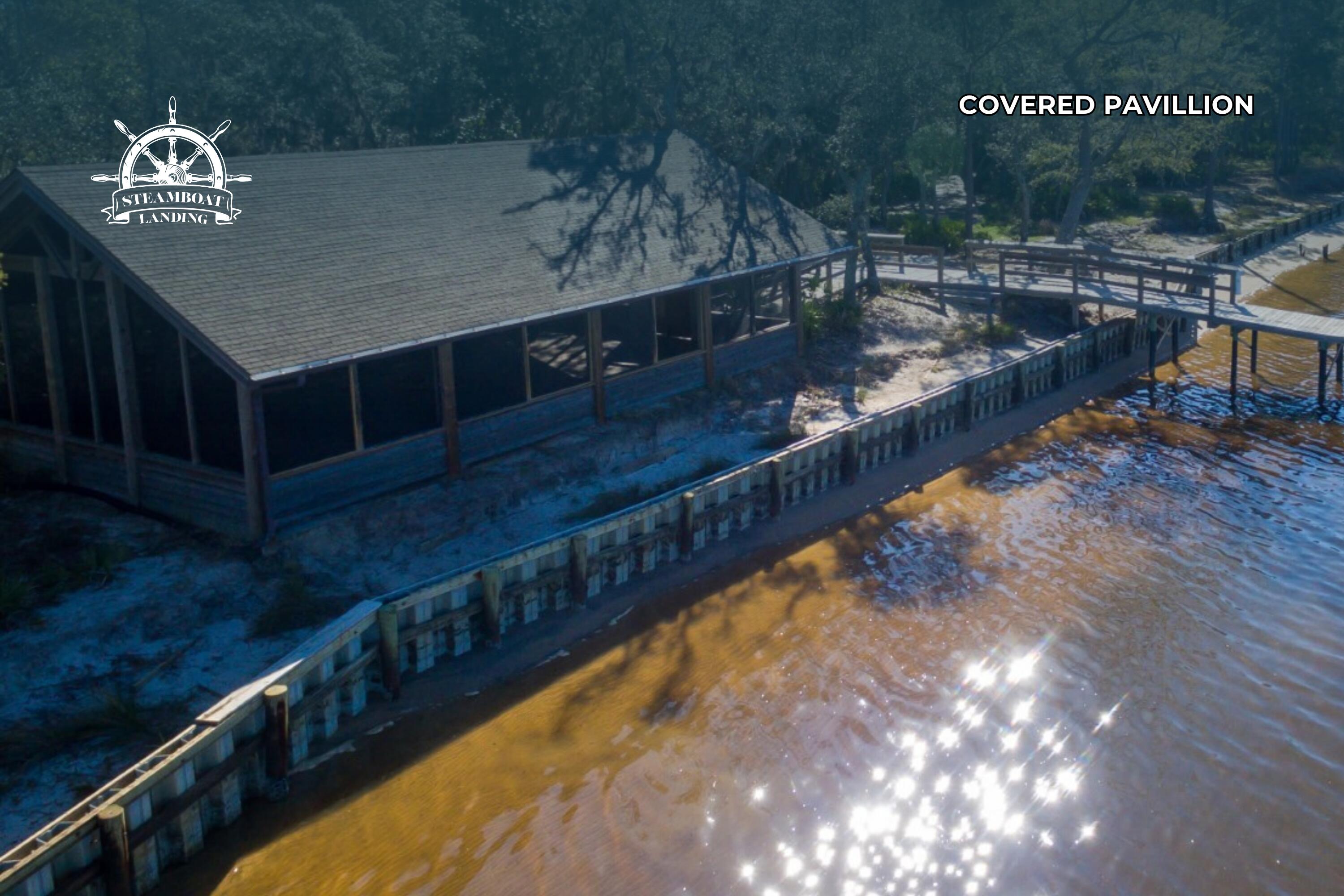 HAMMOCK BAY/Steamboat Landing - Land