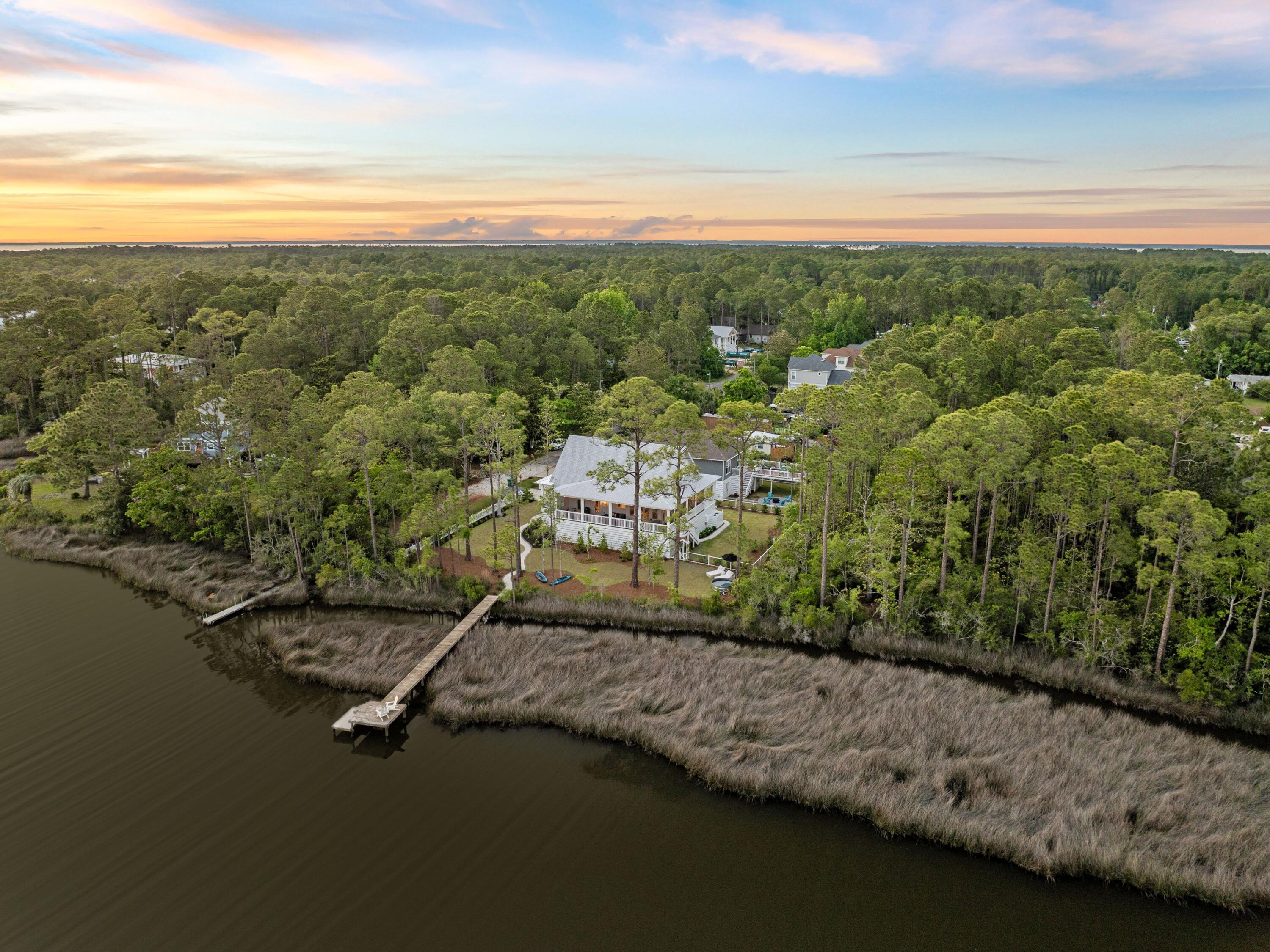 TOWN OF SANTA ROSA - Residential