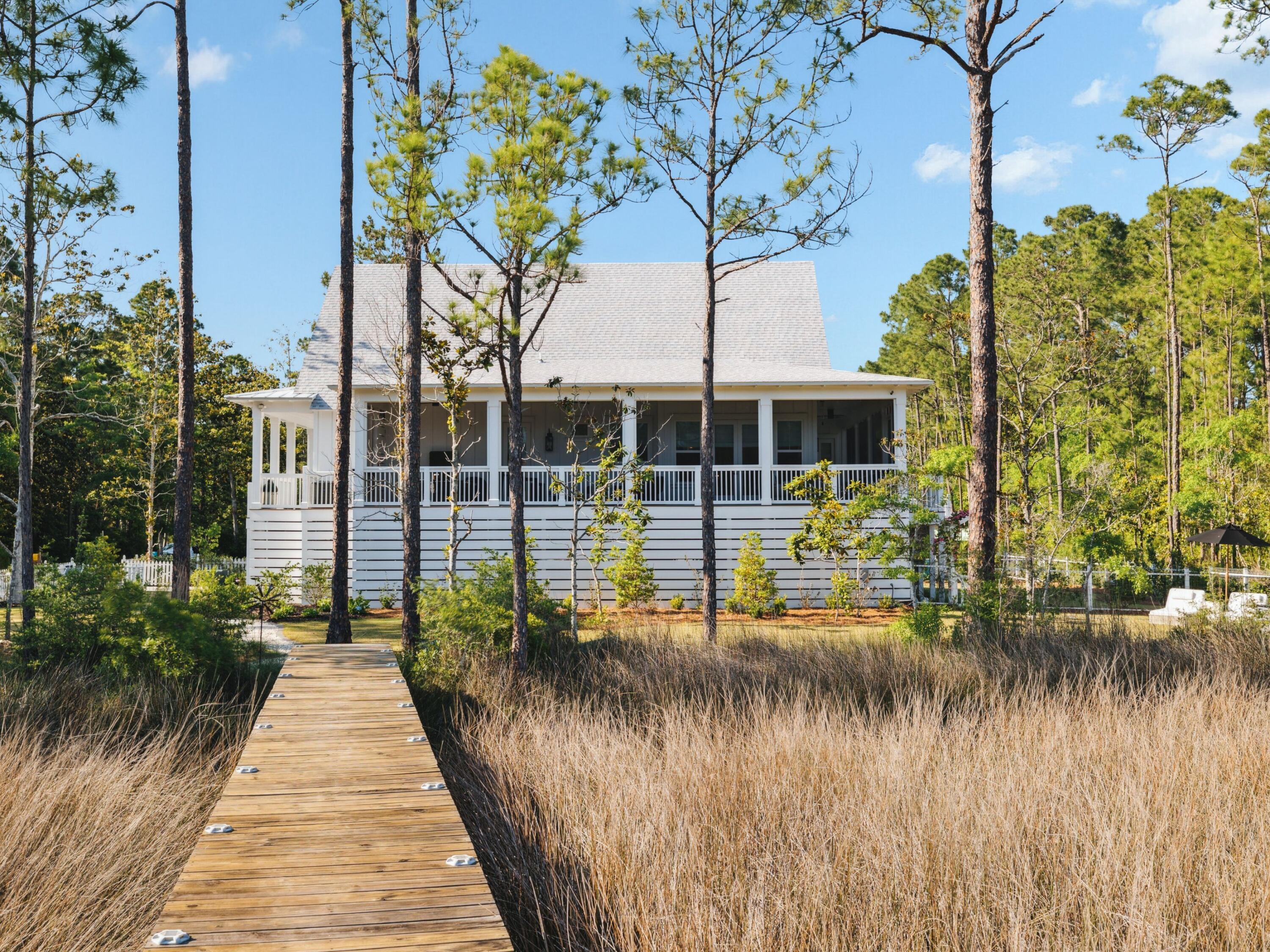 TOWN OF SANTA ROSA - Residential