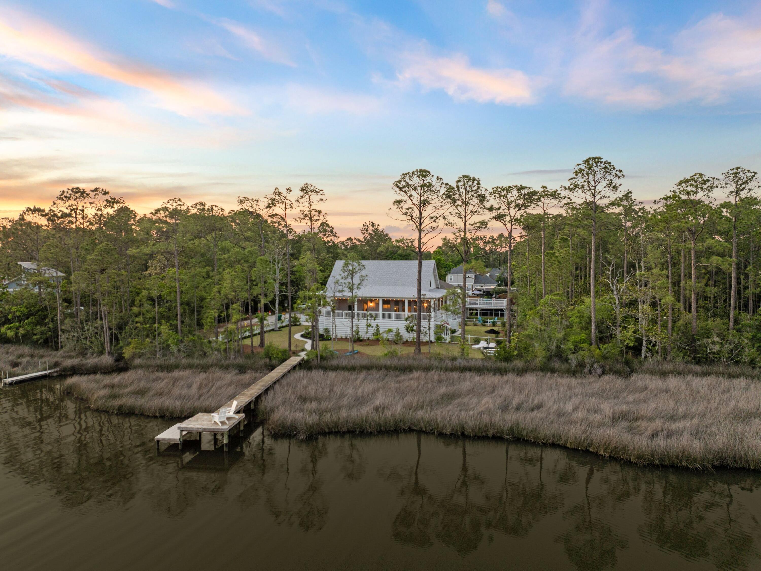 TOWN OF SANTA ROSA - Residential
