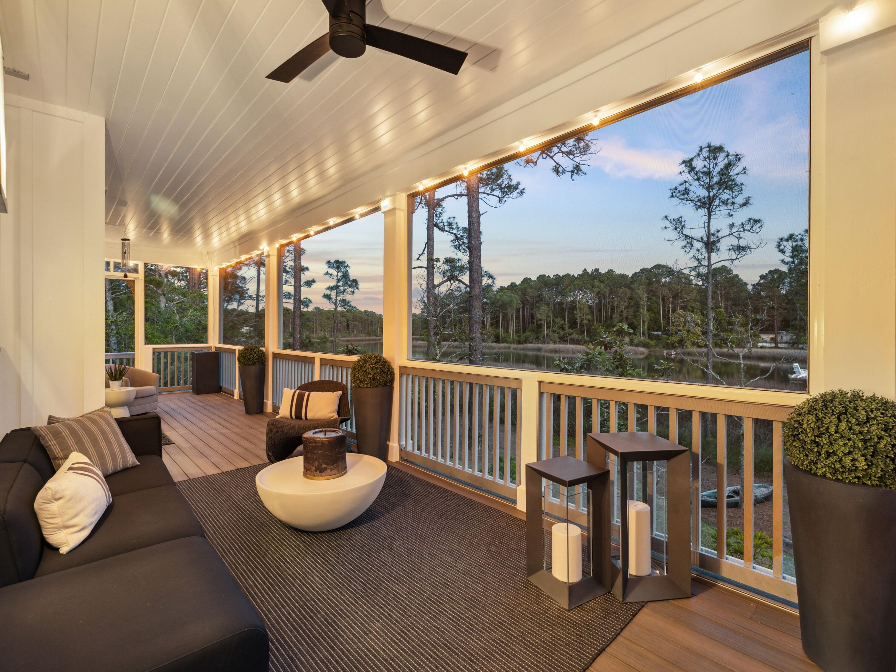 TOWN OF SANTA ROSA - Residential