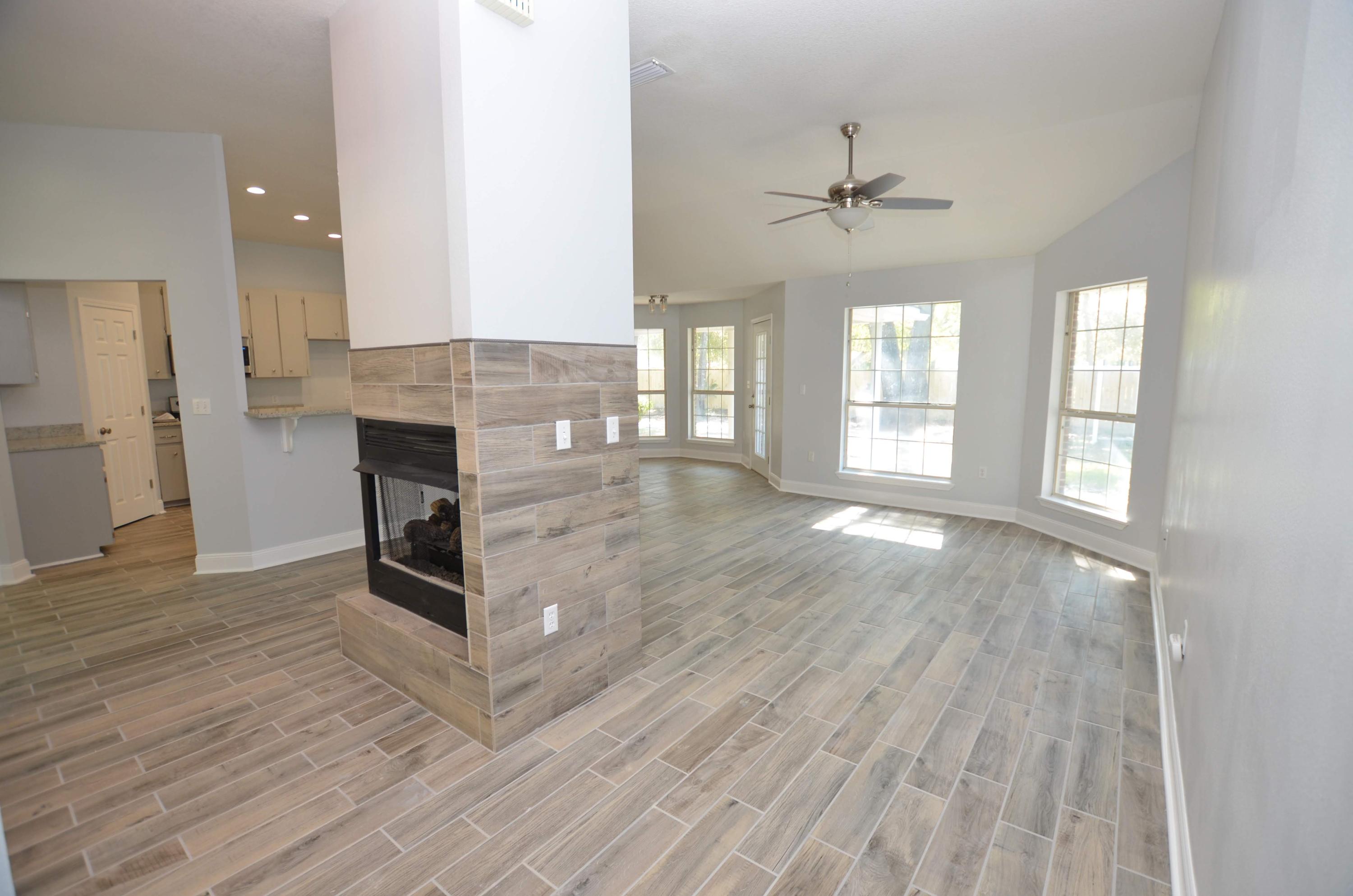 ROYAL OAKS - Residential