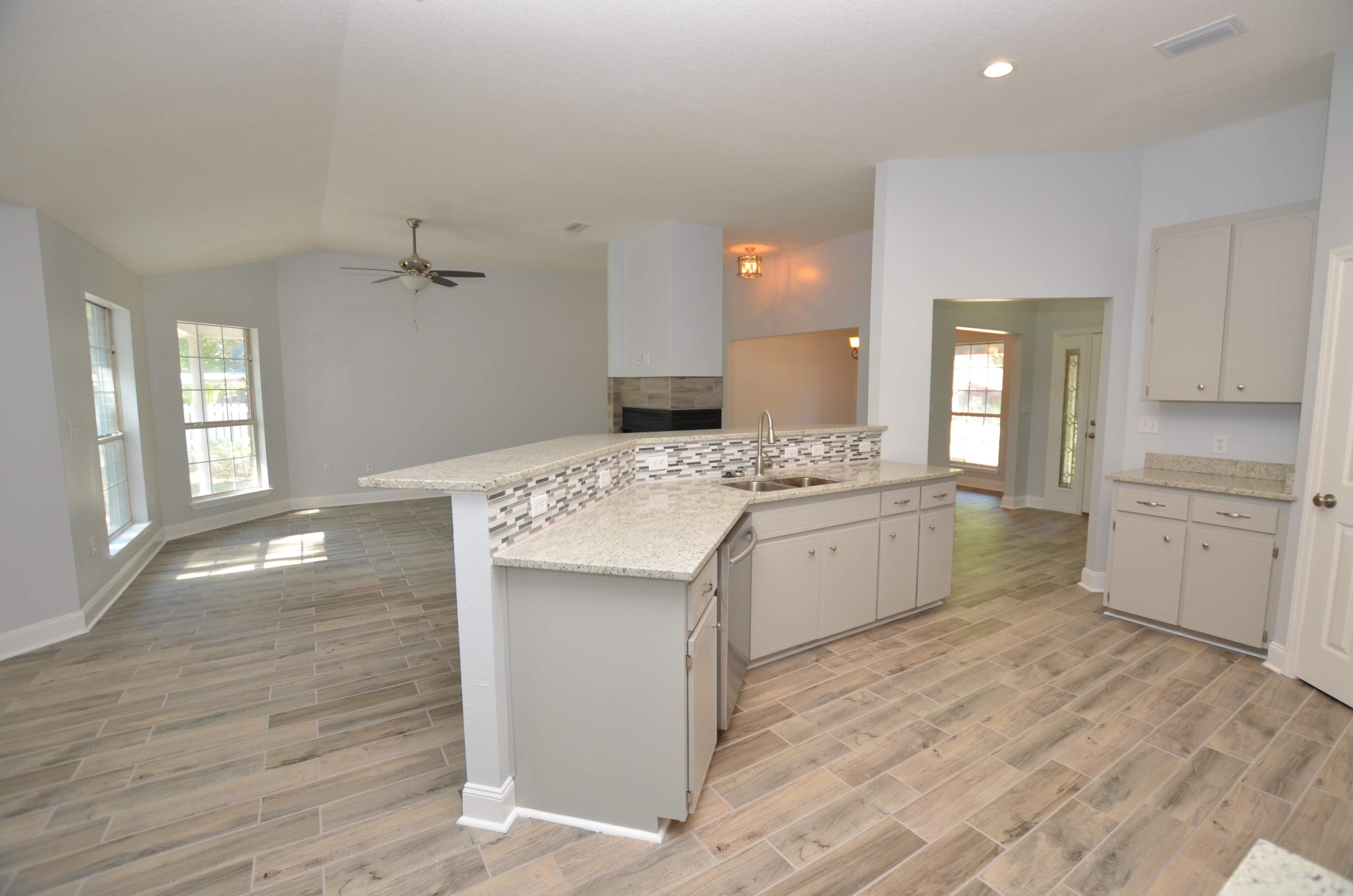 ROYAL OAKS - Residential