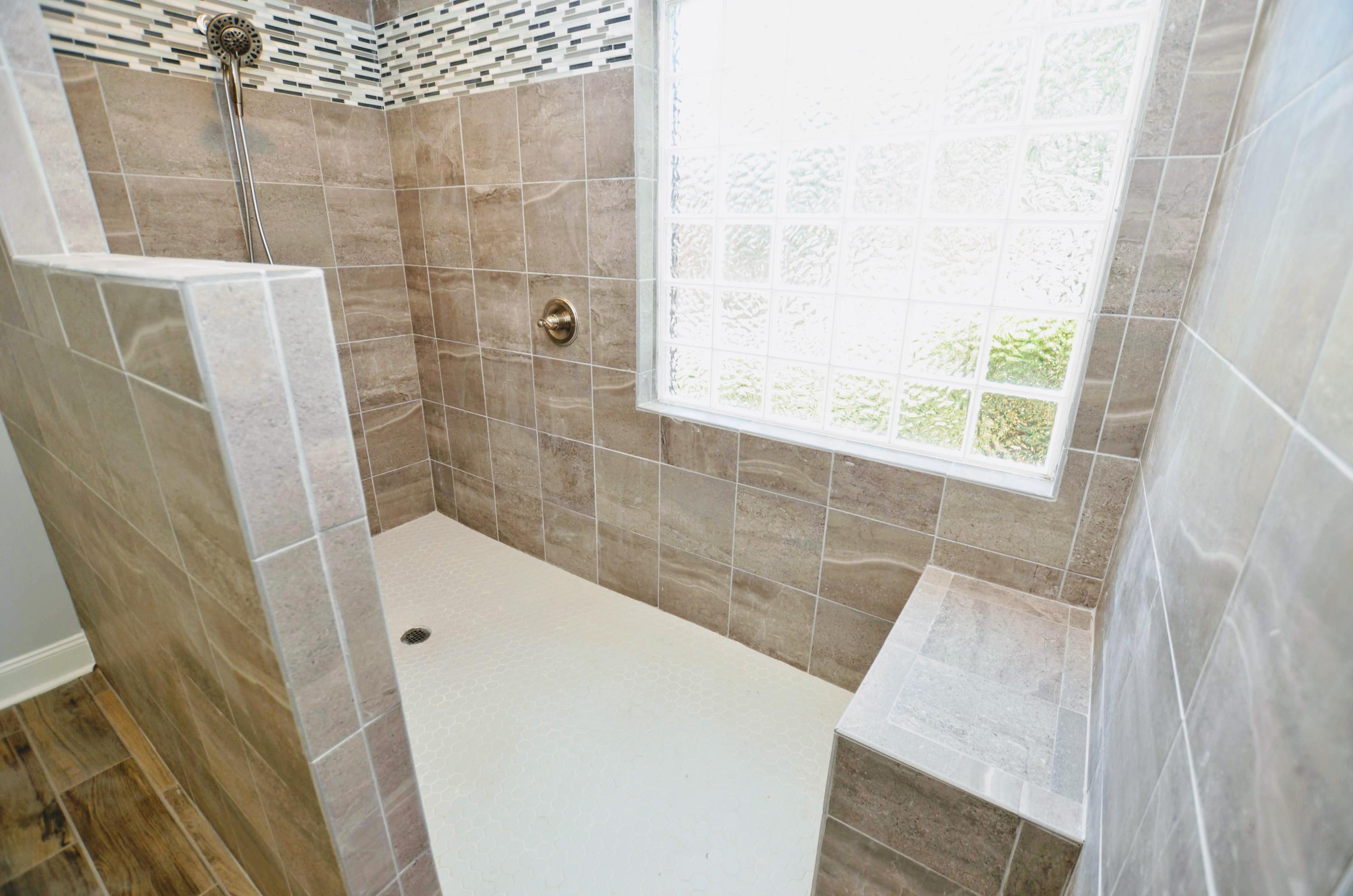 ROYAL OAKS - Residential