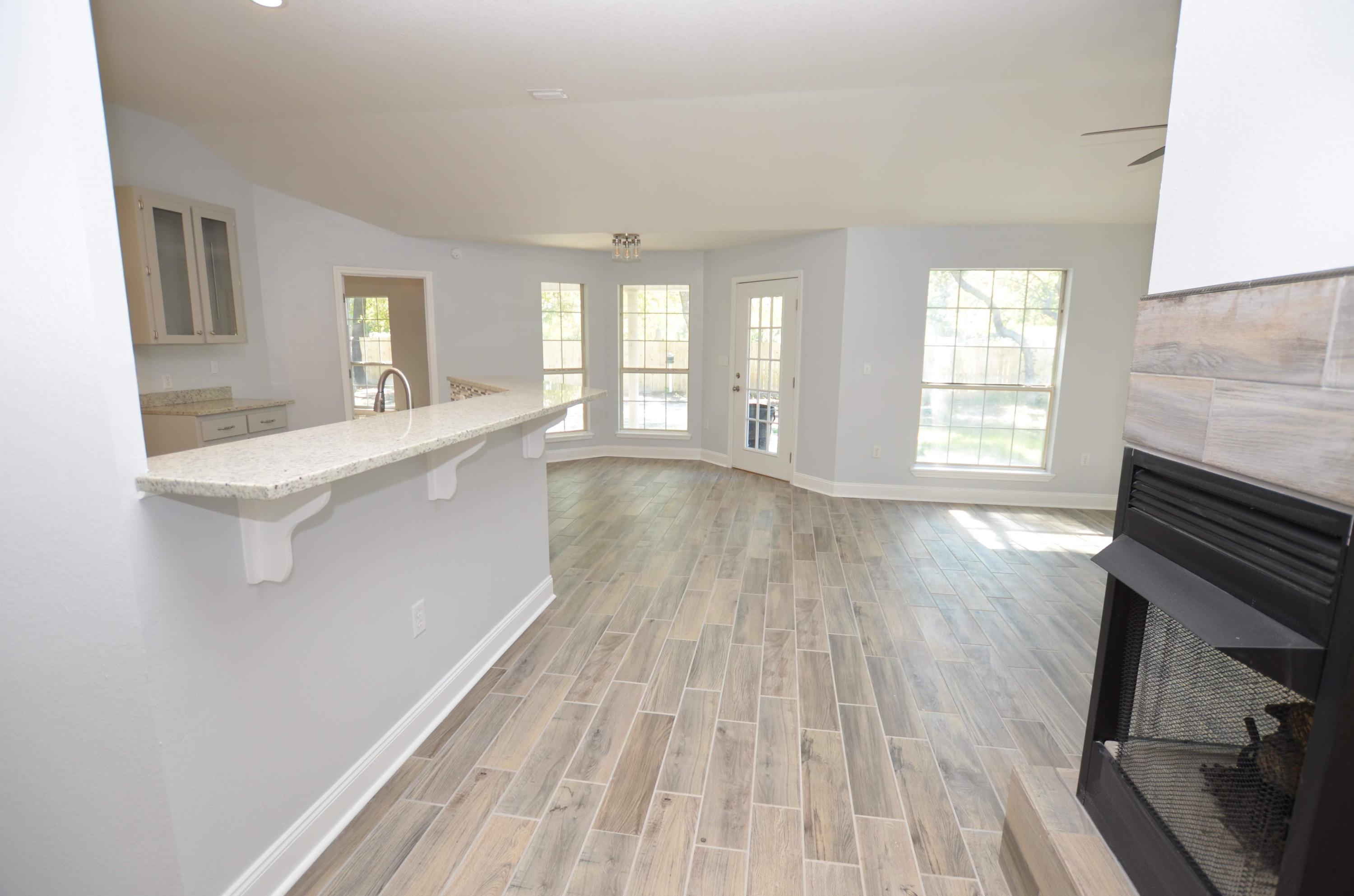 ROYAL OAKS - Residential