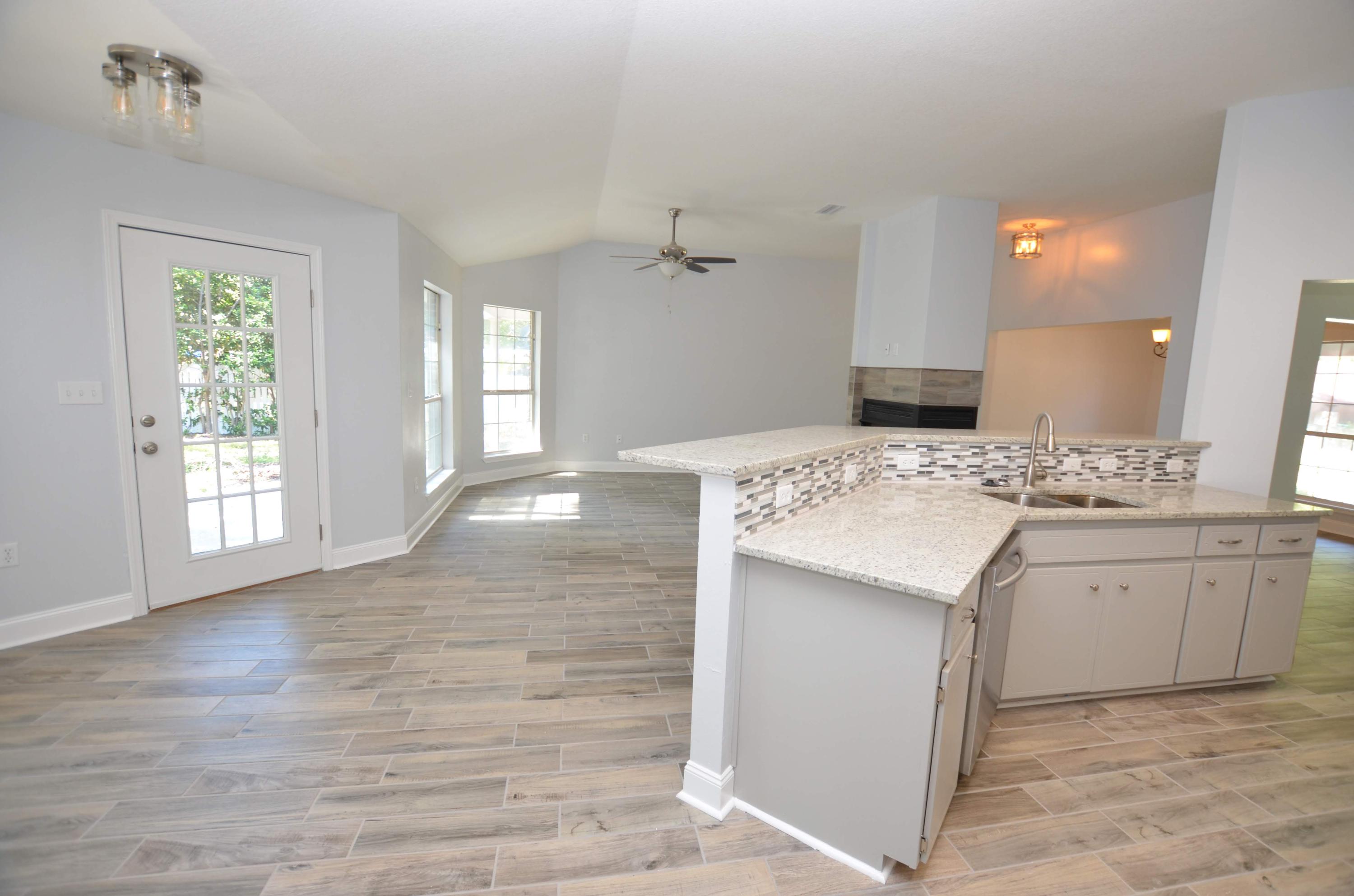 ROYAL OAKS - Residential